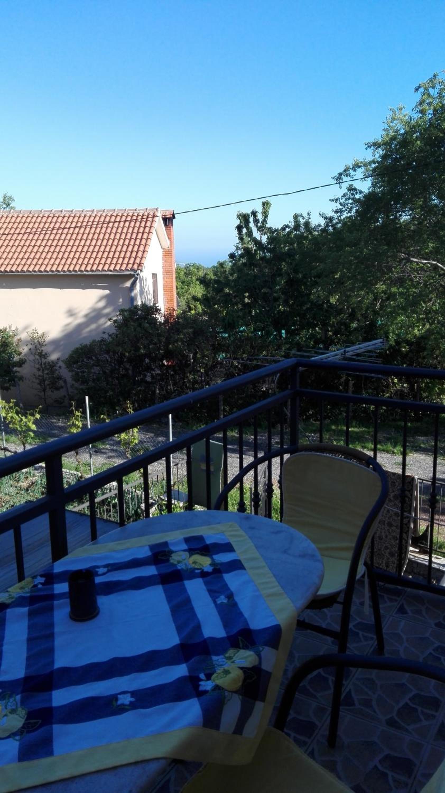 Apartment with Mountain View photo 3