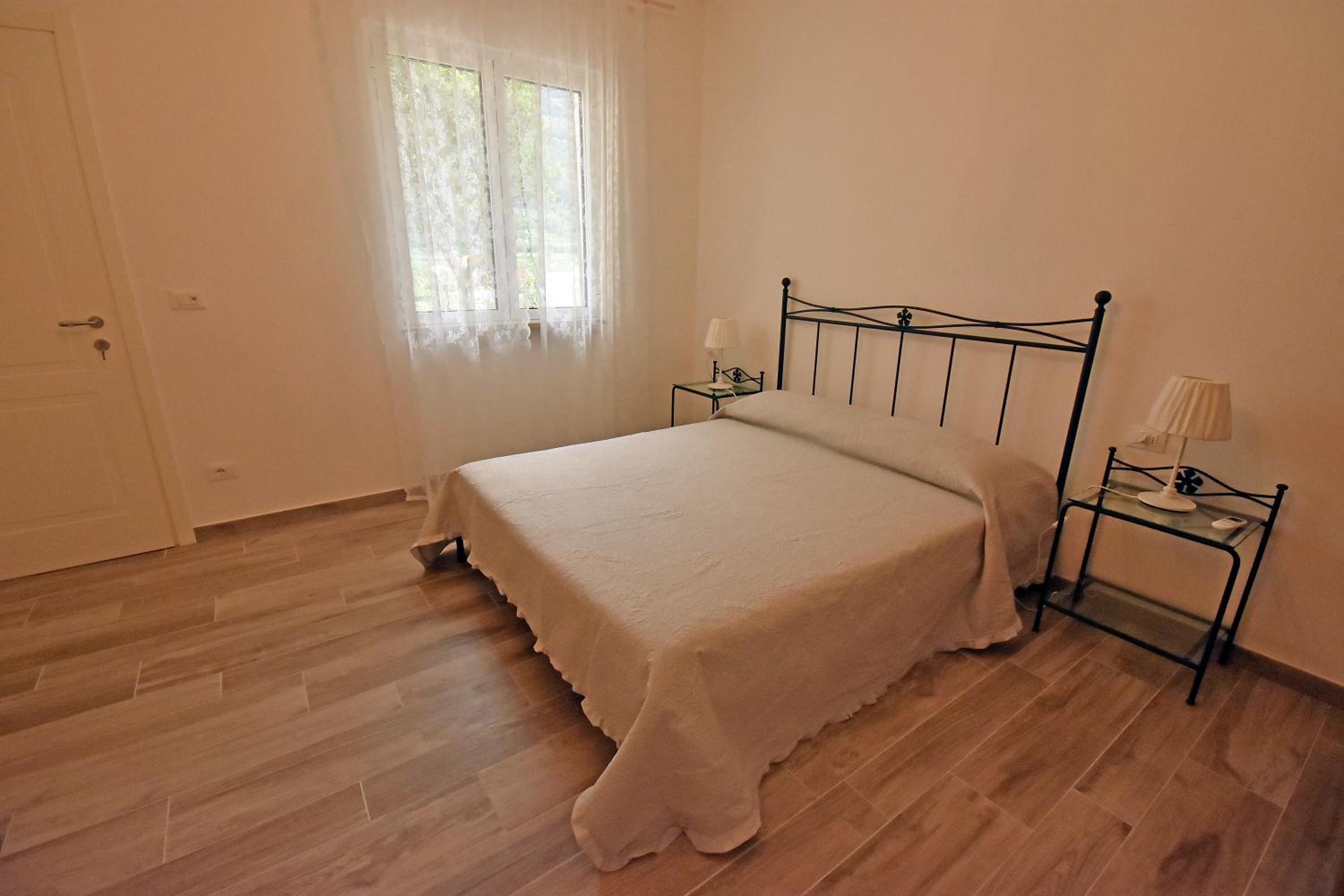 Double Room with Extra Bed - Photo 1