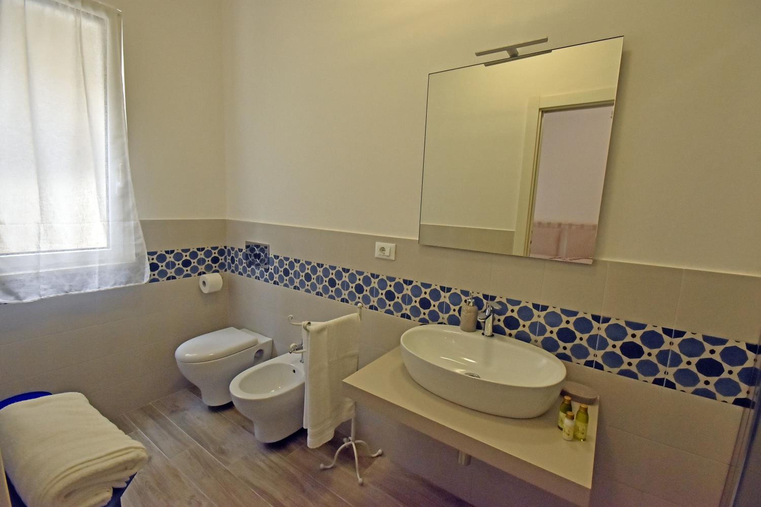 Double or Twin Room with Bathroom photo 2