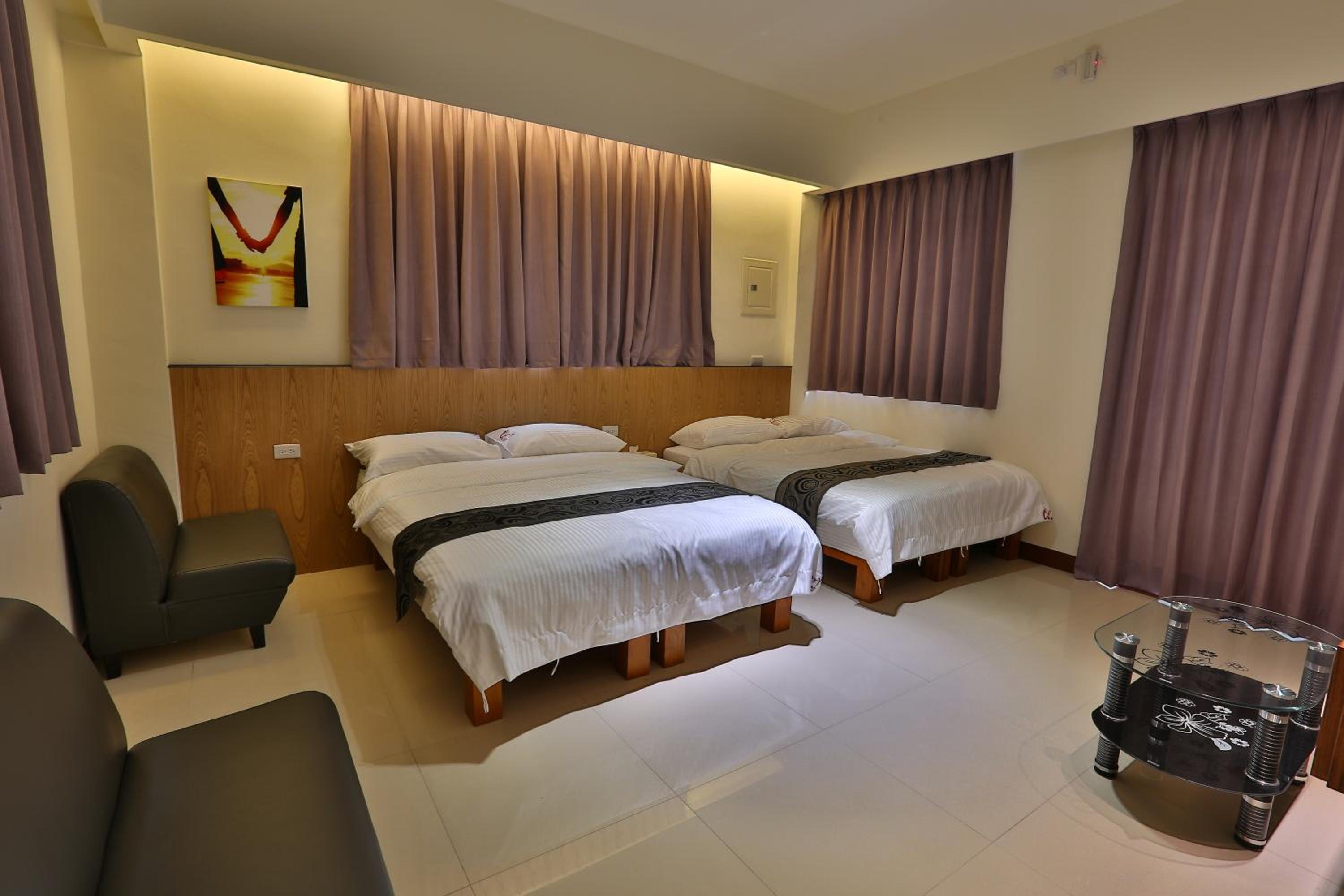 Standard Quadruple Room photo 2