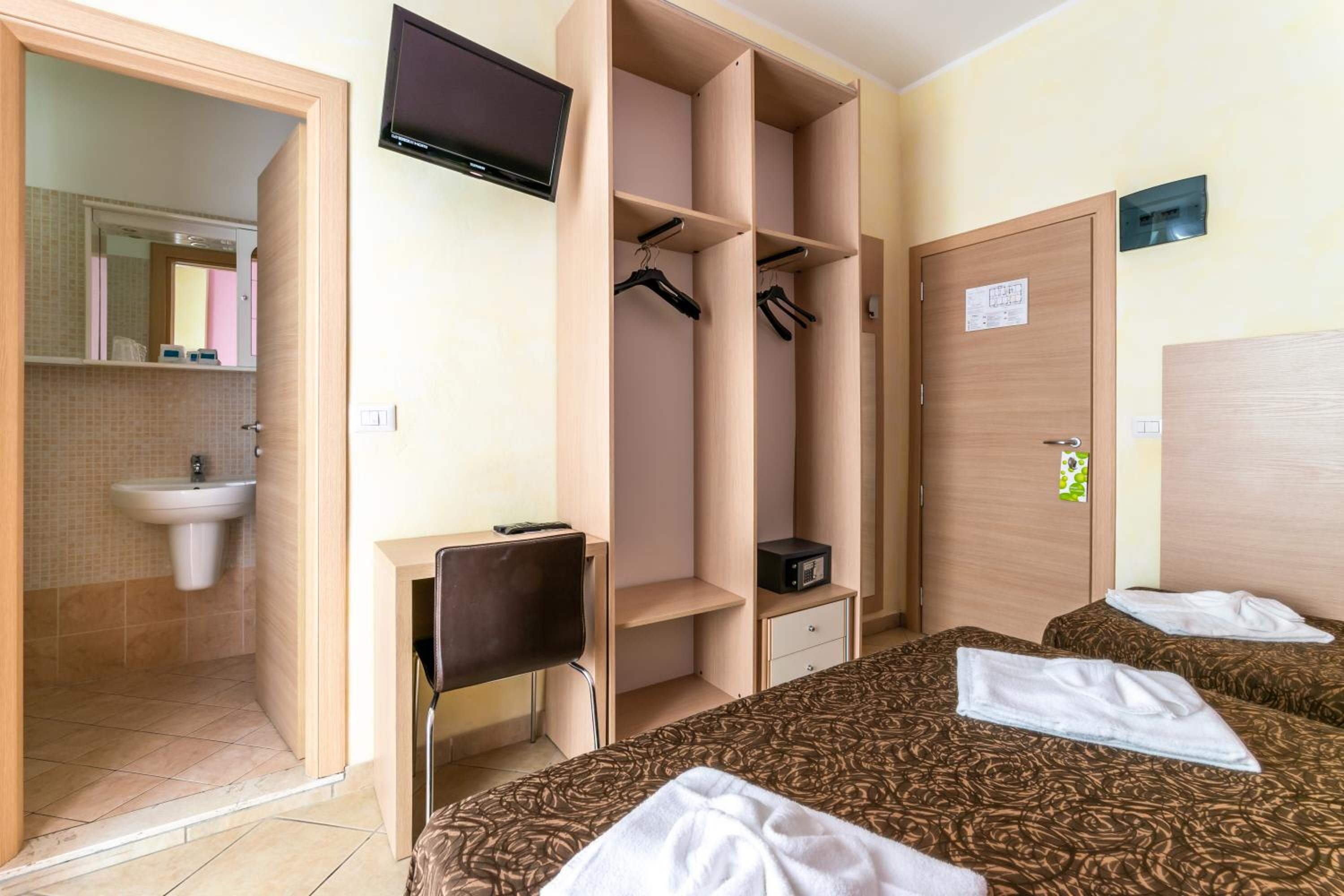 Triple Room - Photo 3