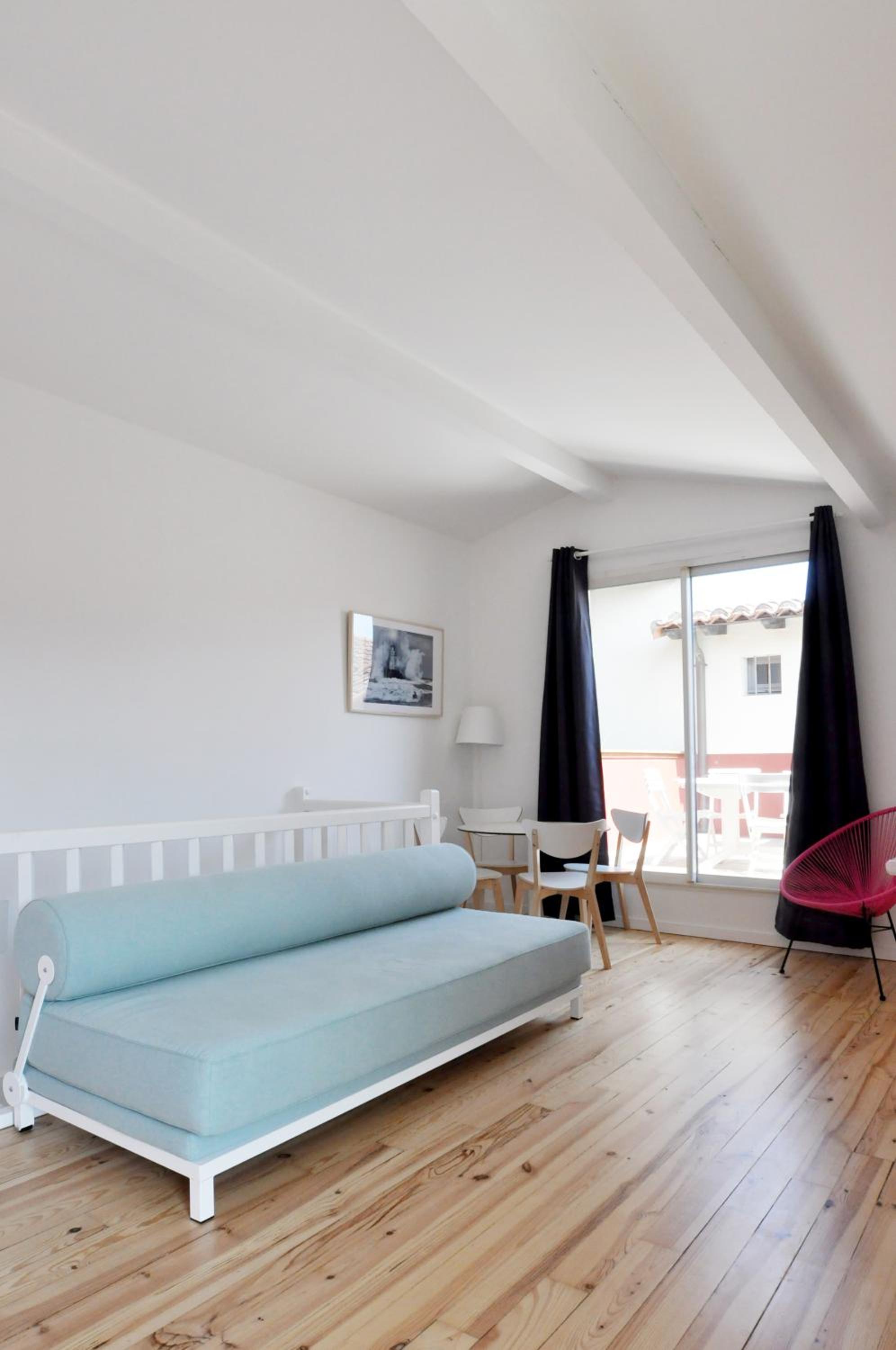 Duplex Apartment with Terrace - Photo 1