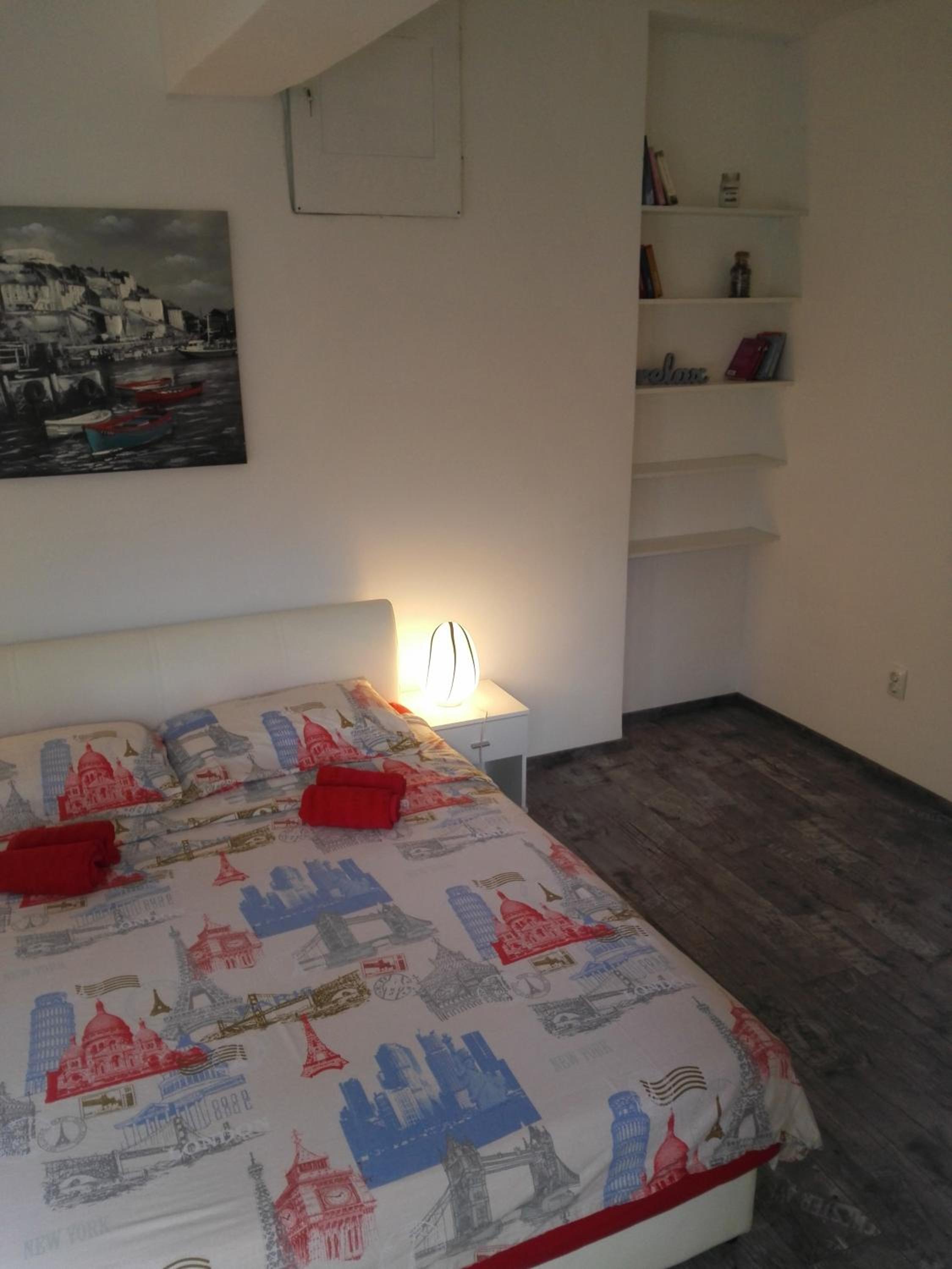 Apartment - Photo 16