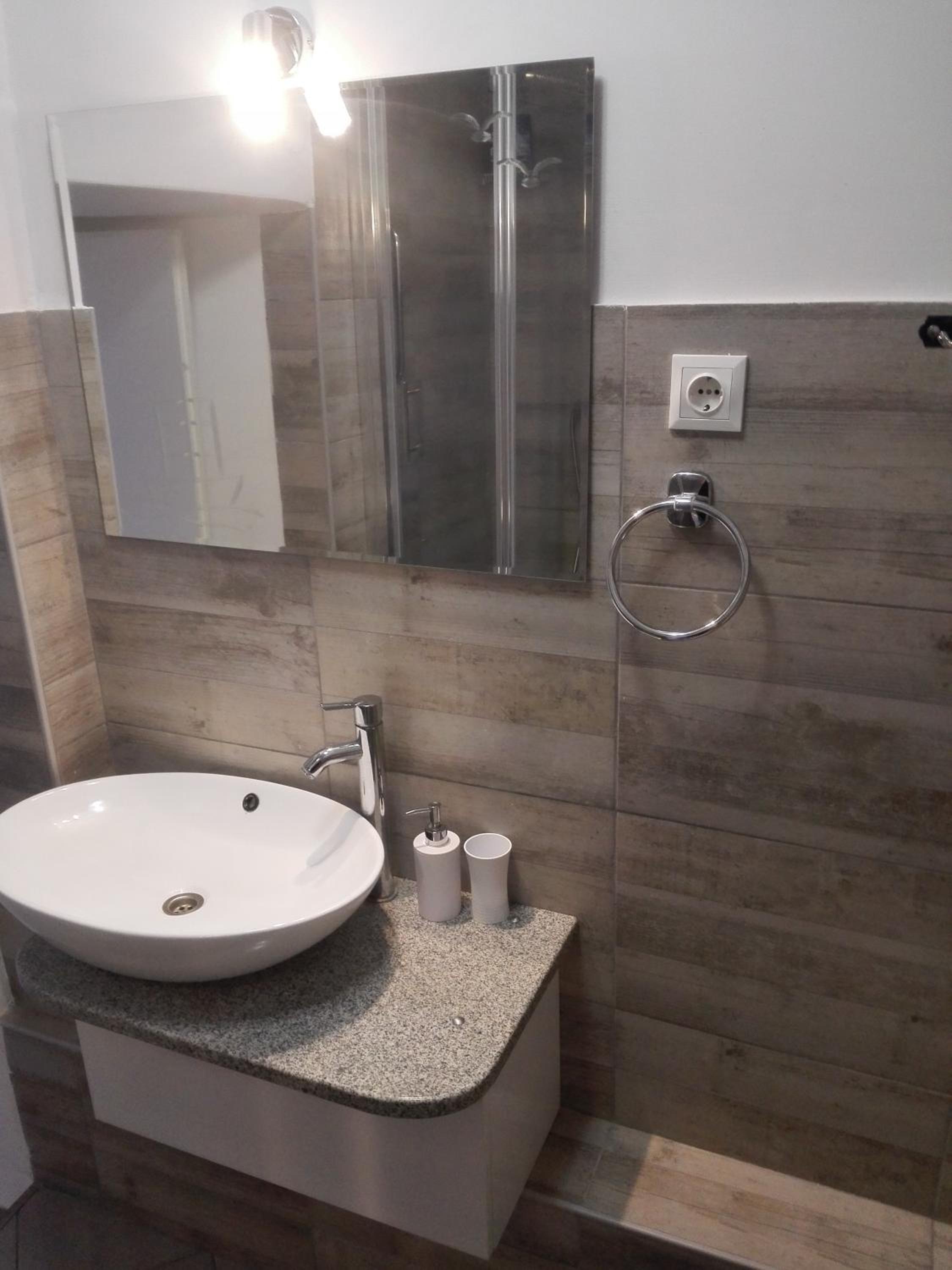Apartment - Photo 21