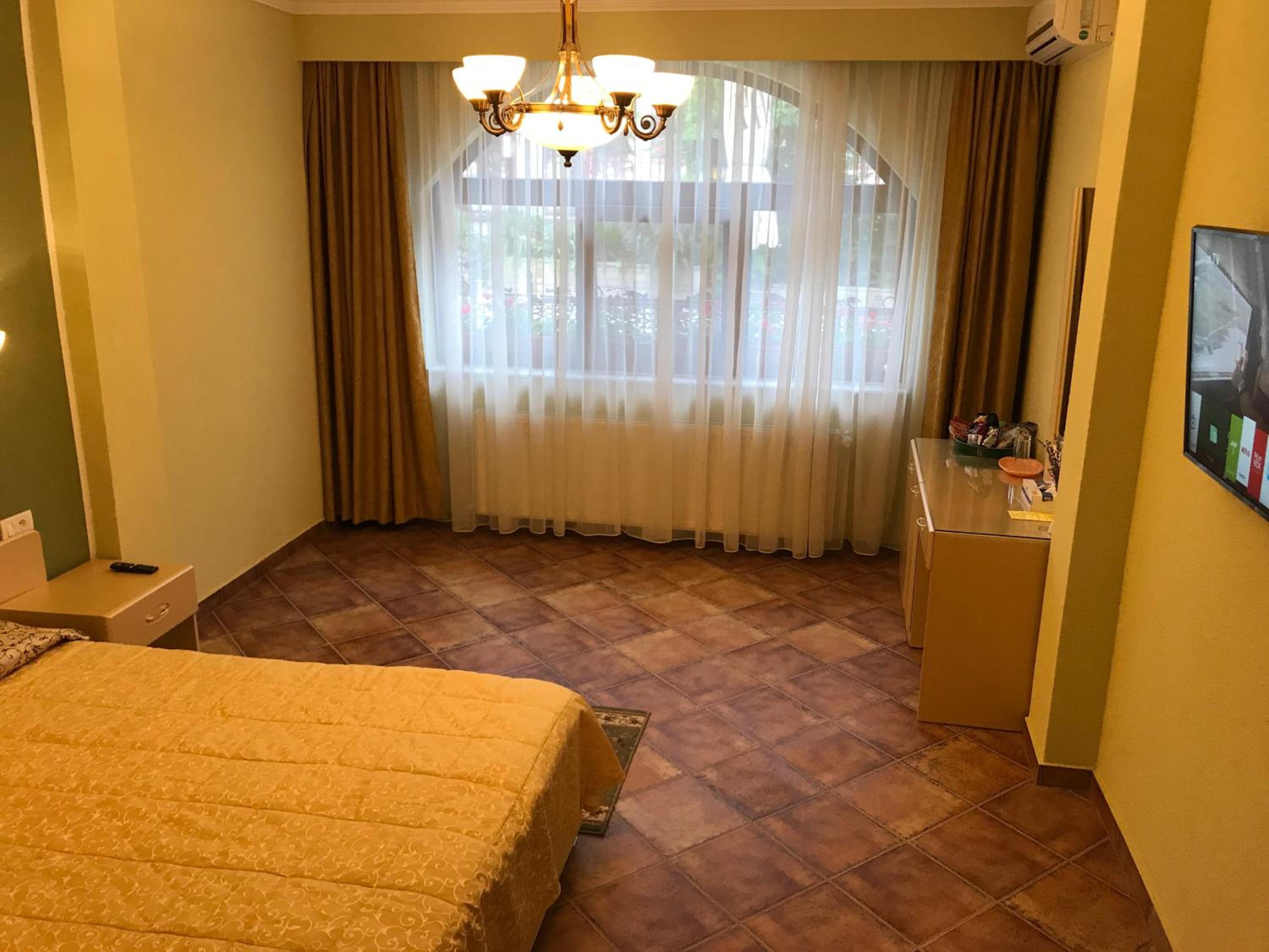 Standard Double Room - Photo 1