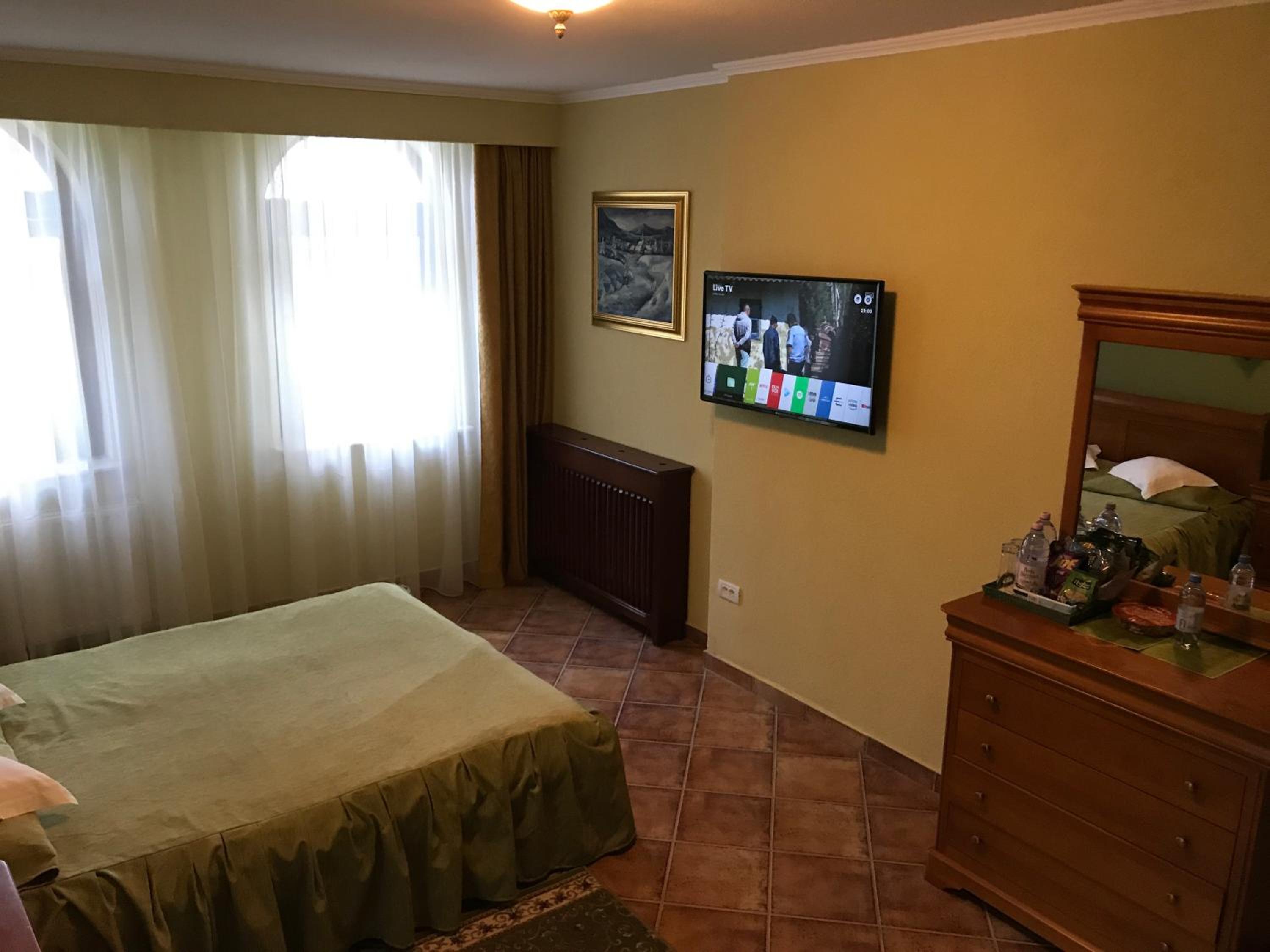 Standard Double Room - Photo 3