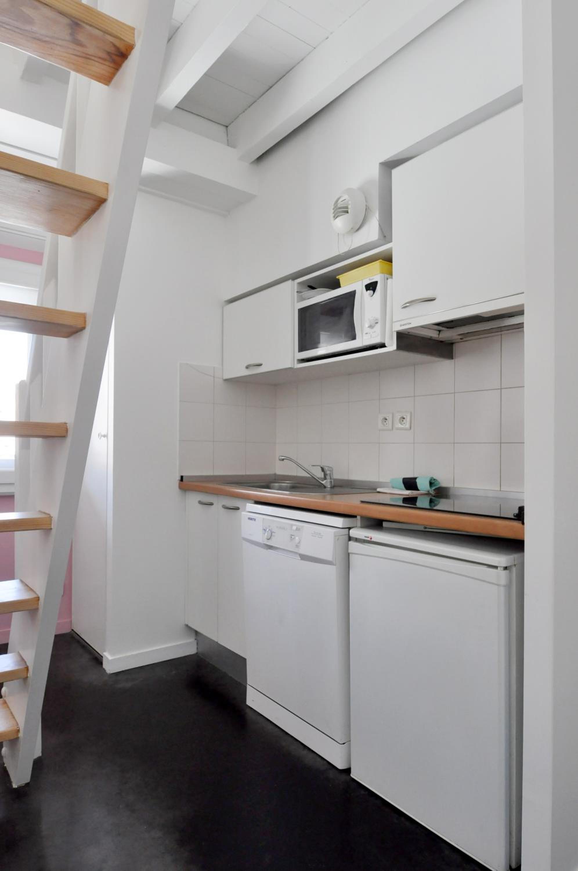  Duplex Apartment - Photo 5