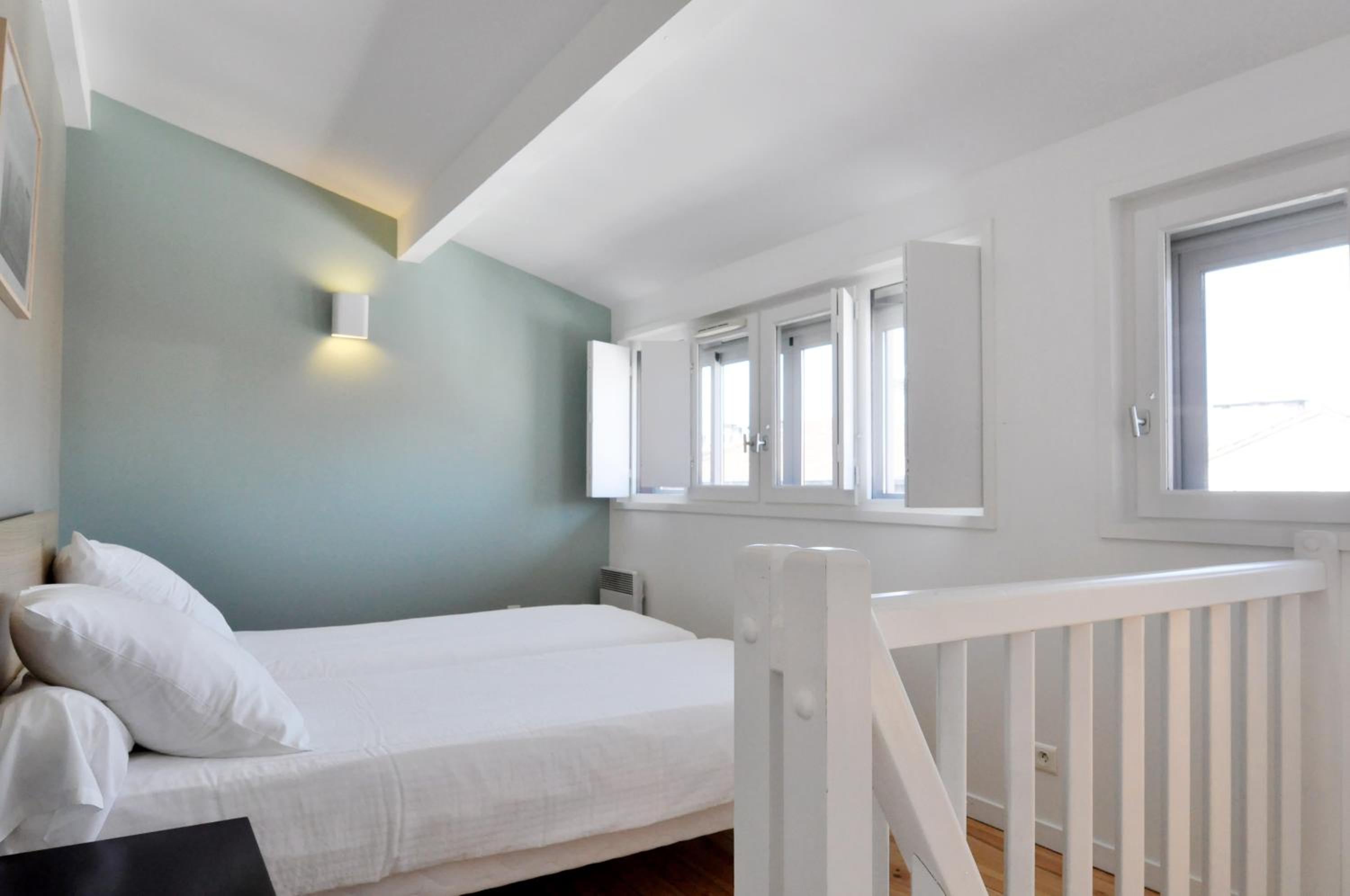  Duplex Apartment - Photo 3