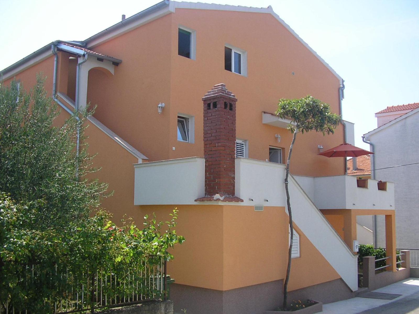 Apartment - Photo 19