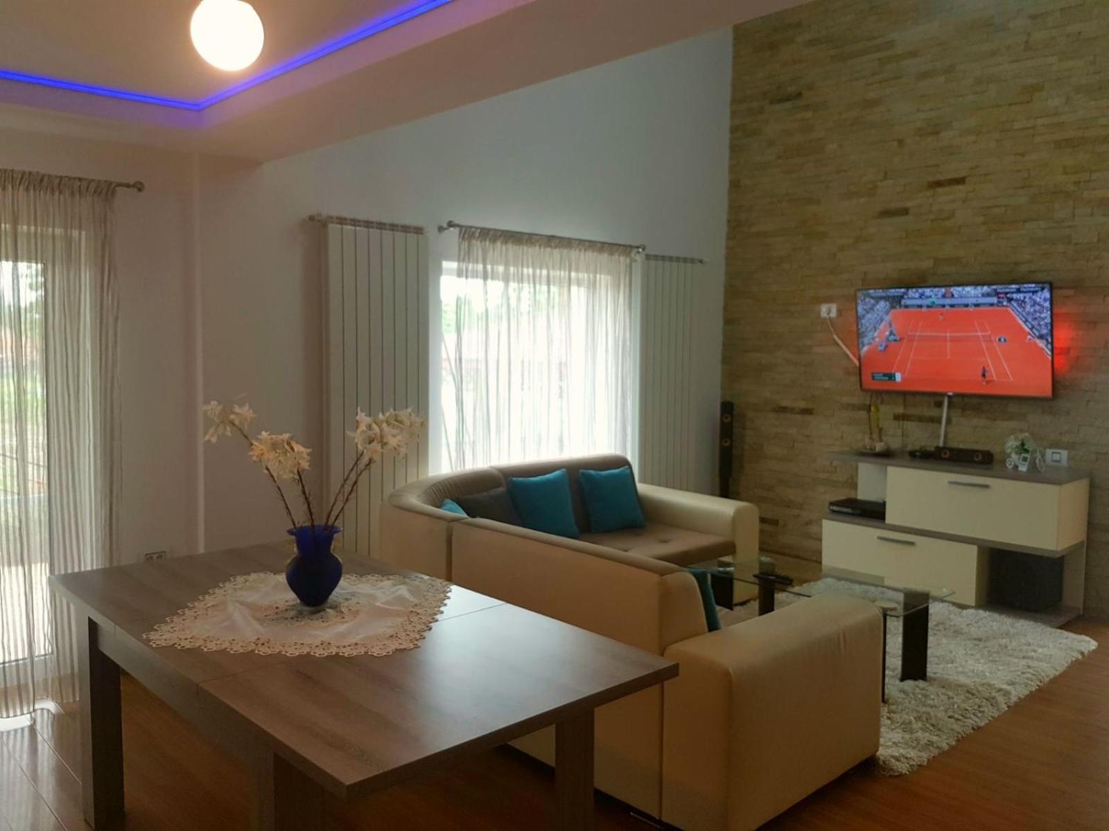 Double Room with Terrace - Photo 22