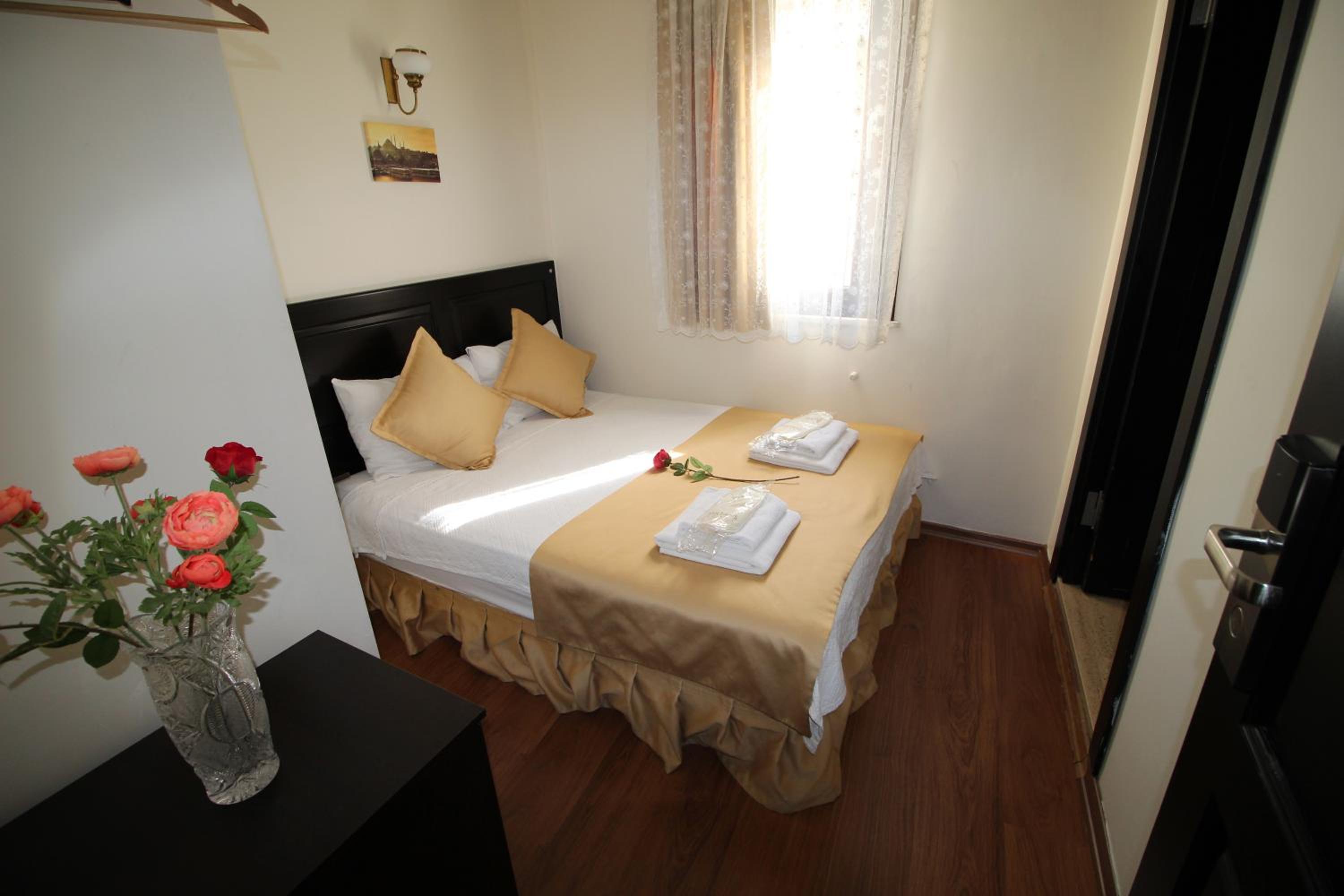 Economy Single Room