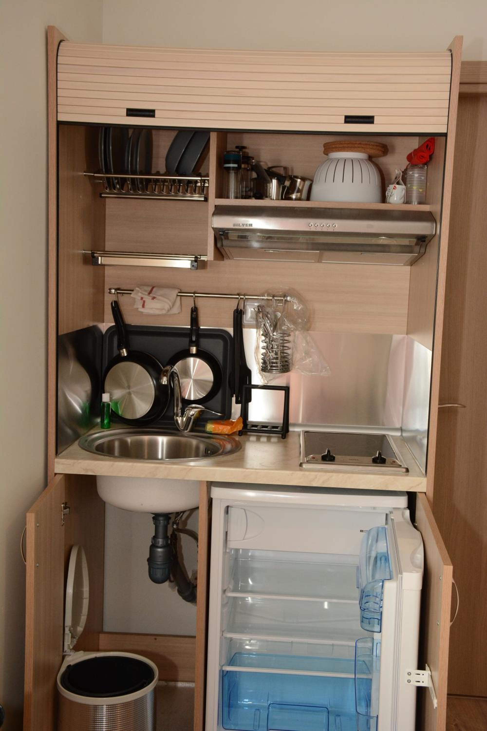 Studio Apartment - Photo 13