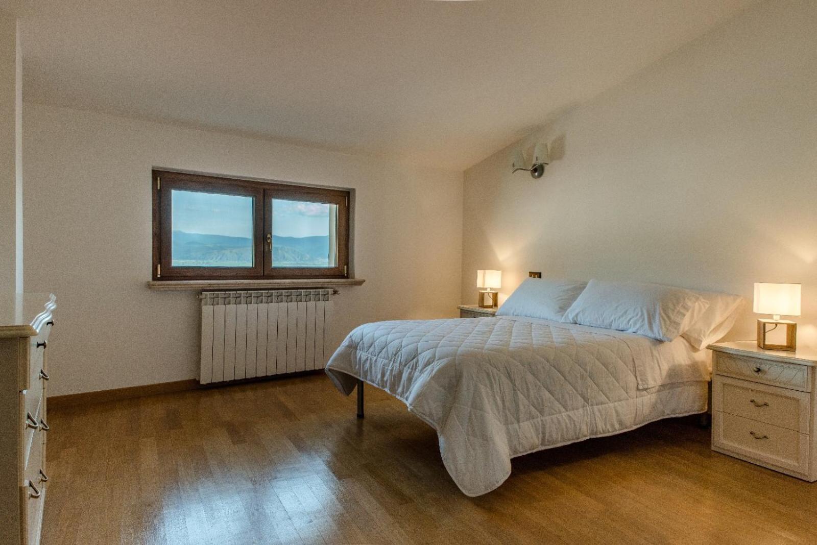 Apartment with Mountain View - Photo 29