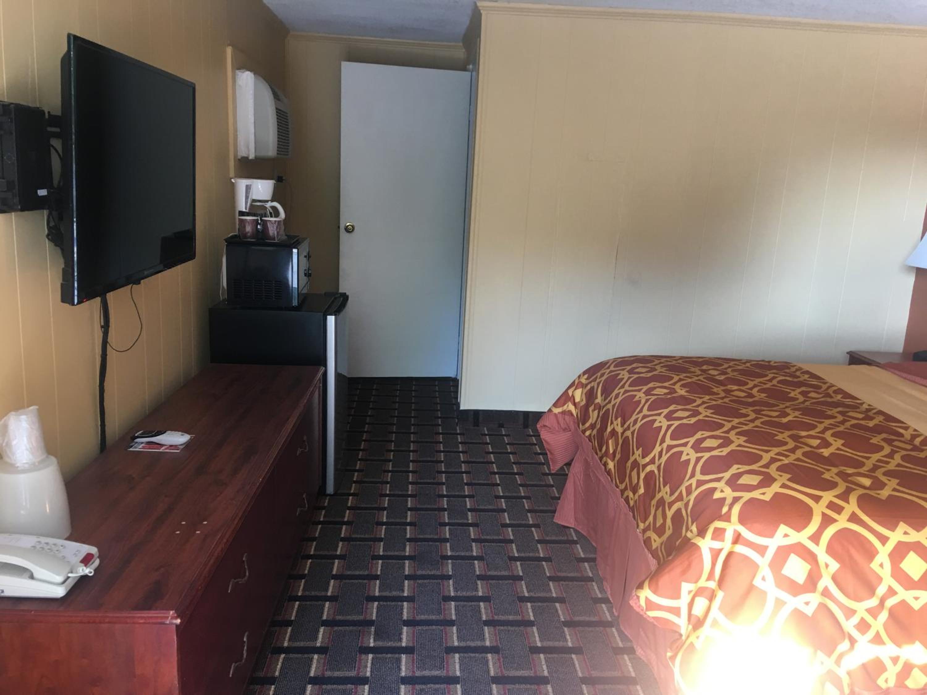 Single Room - Non-Smoking photo 1