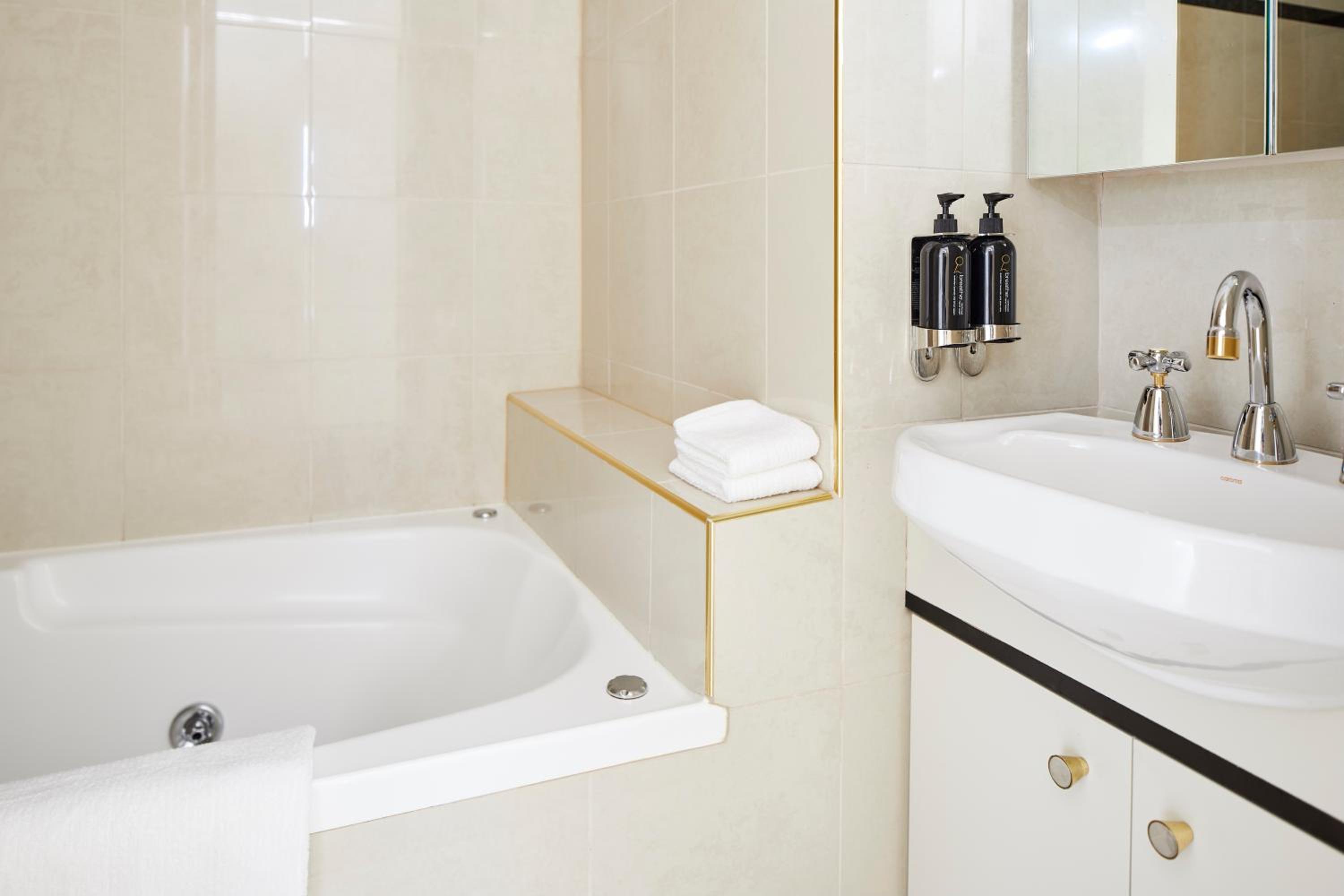 Three-Bedroom Suite (6 Adults)