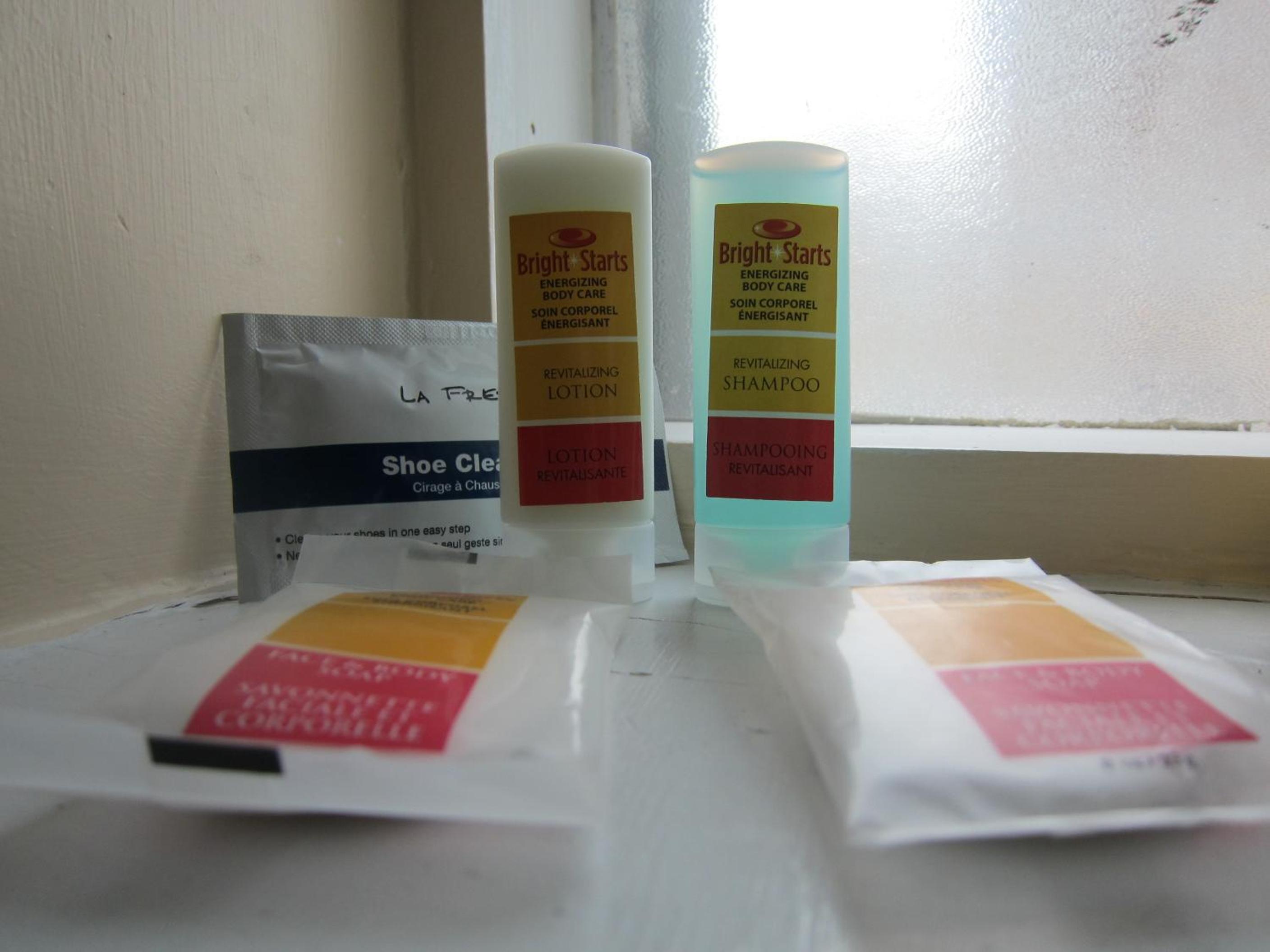 Standard Double Room - Non-Smoking - Photo 3