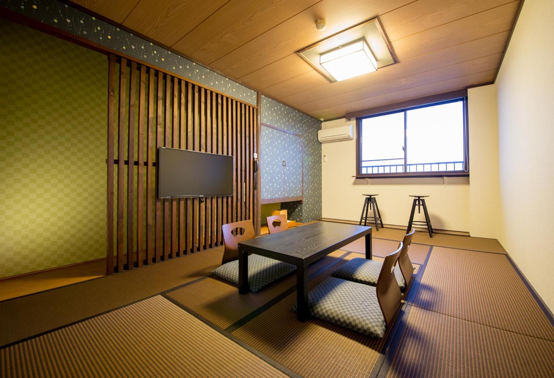 Japanese-Style Room with Shared Bathroom - Non-Smoking photo 1