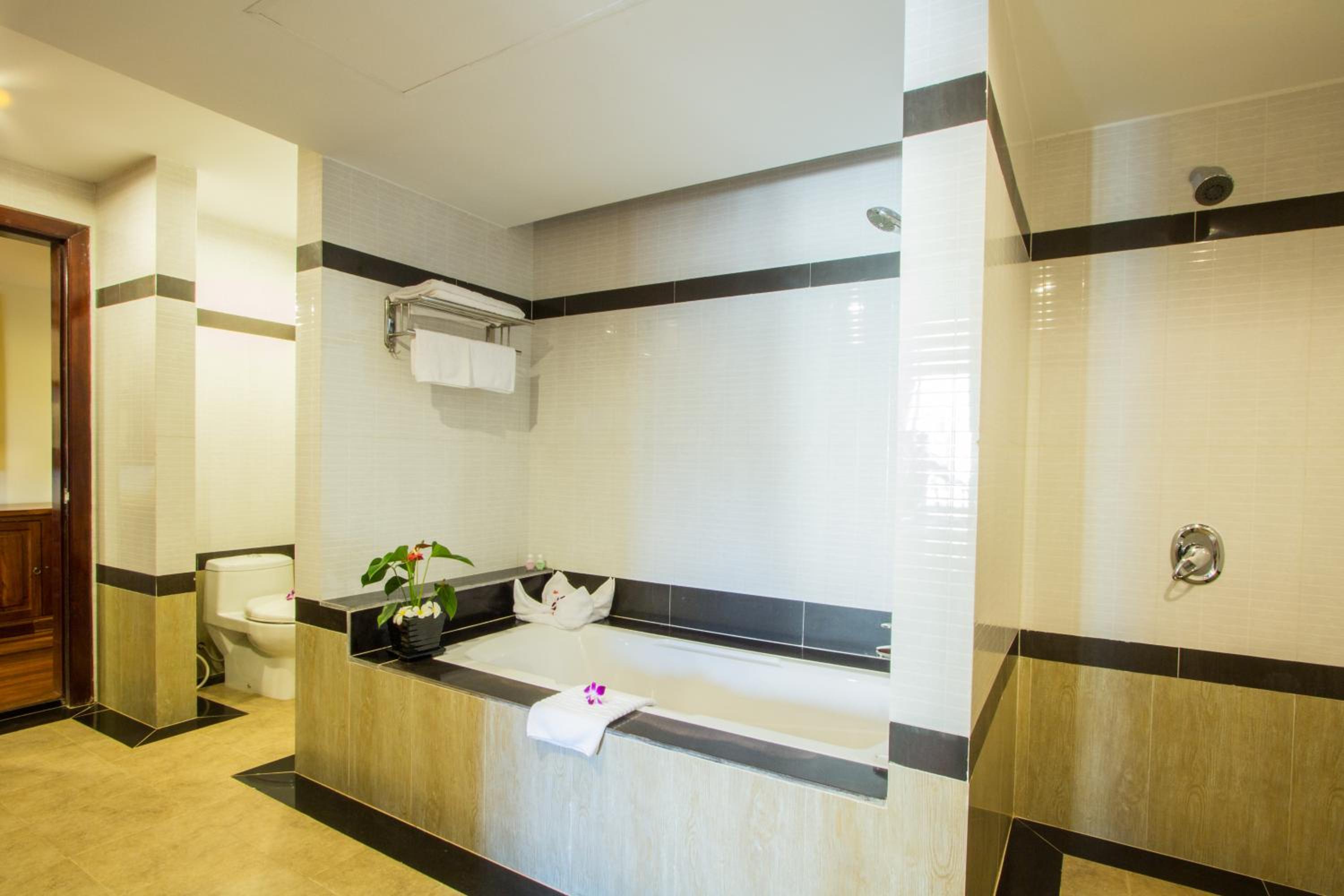 Superior Triple Room - Photo 8