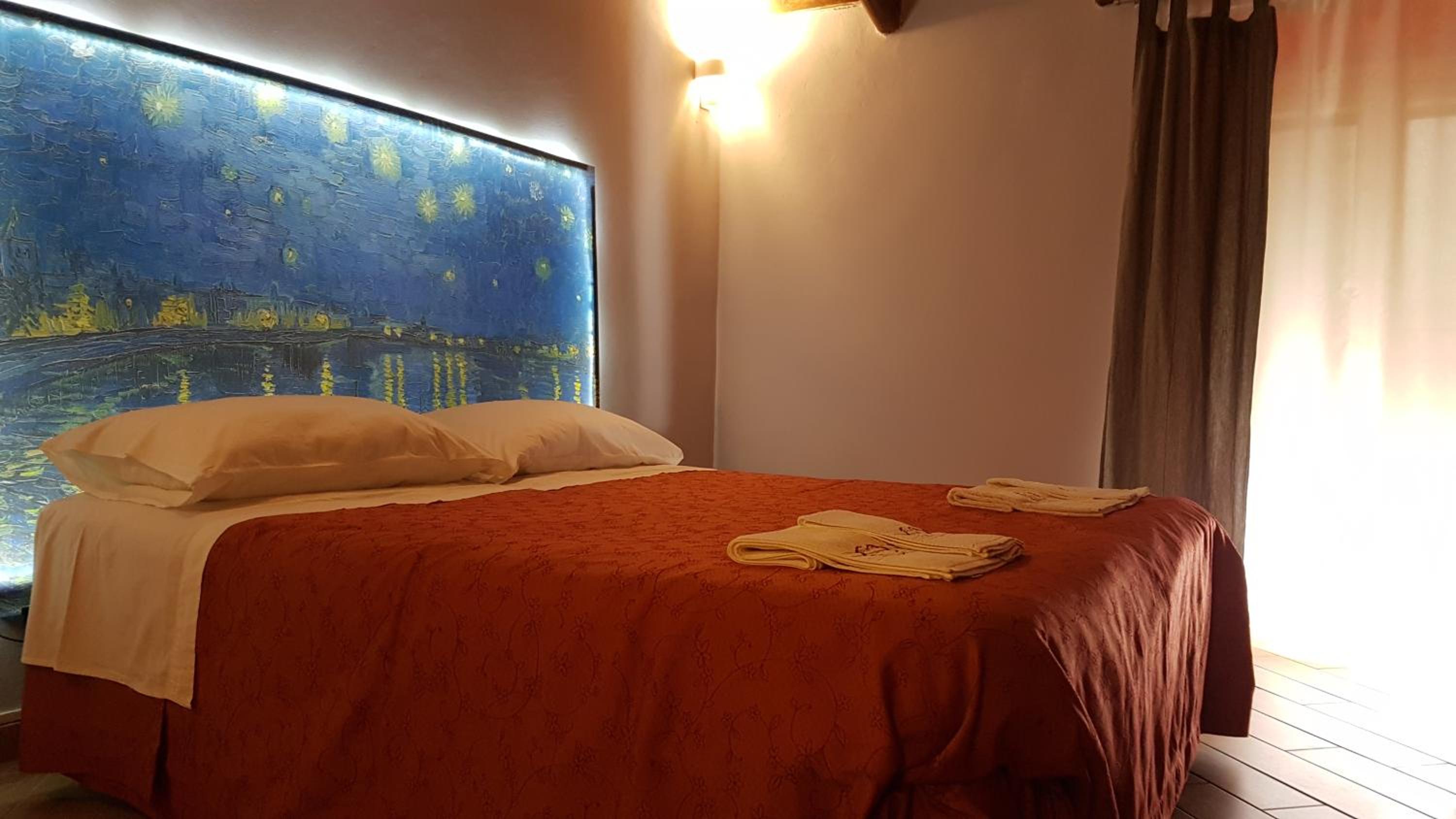Apartment - Split Level photo 2