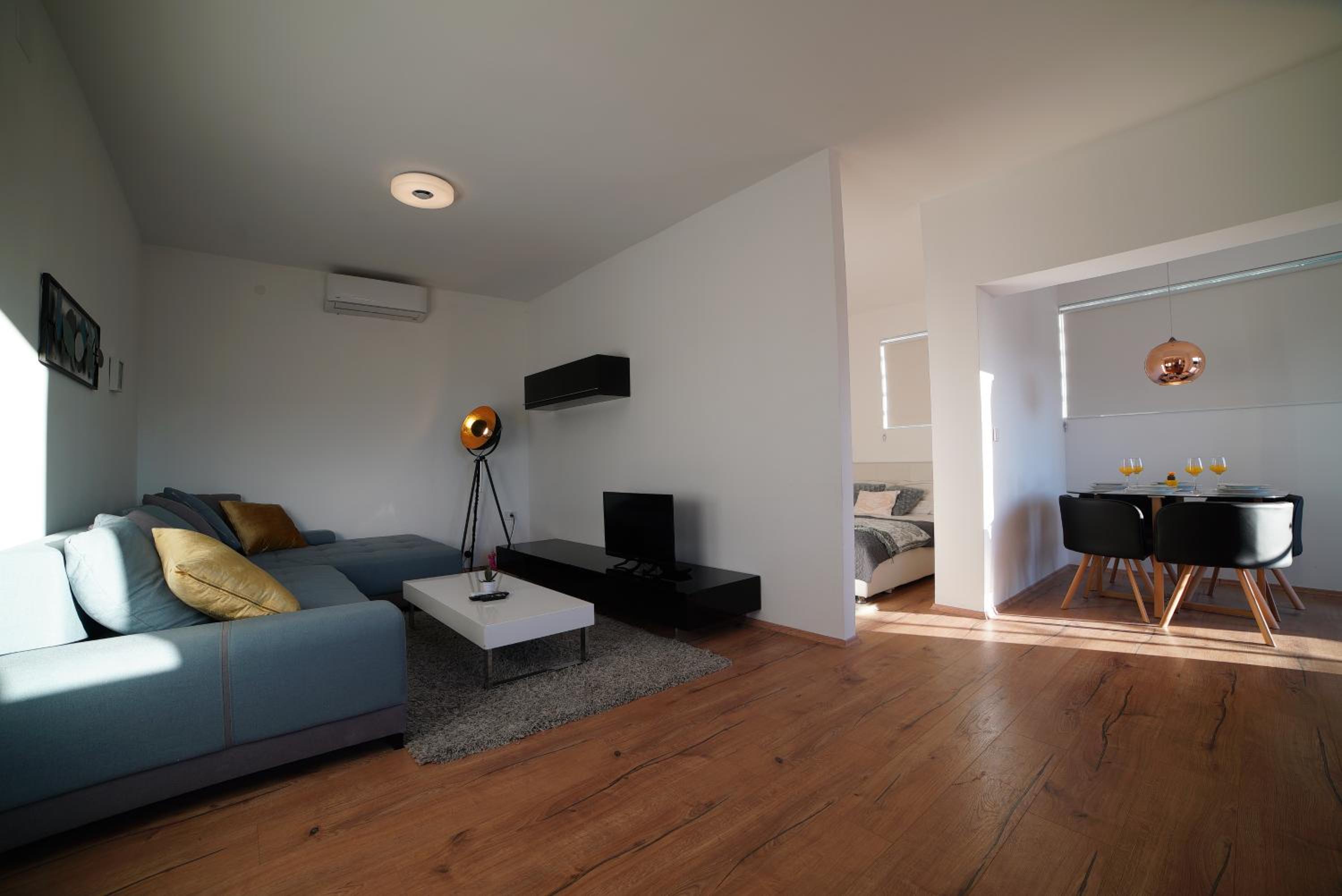 Studio Apartment