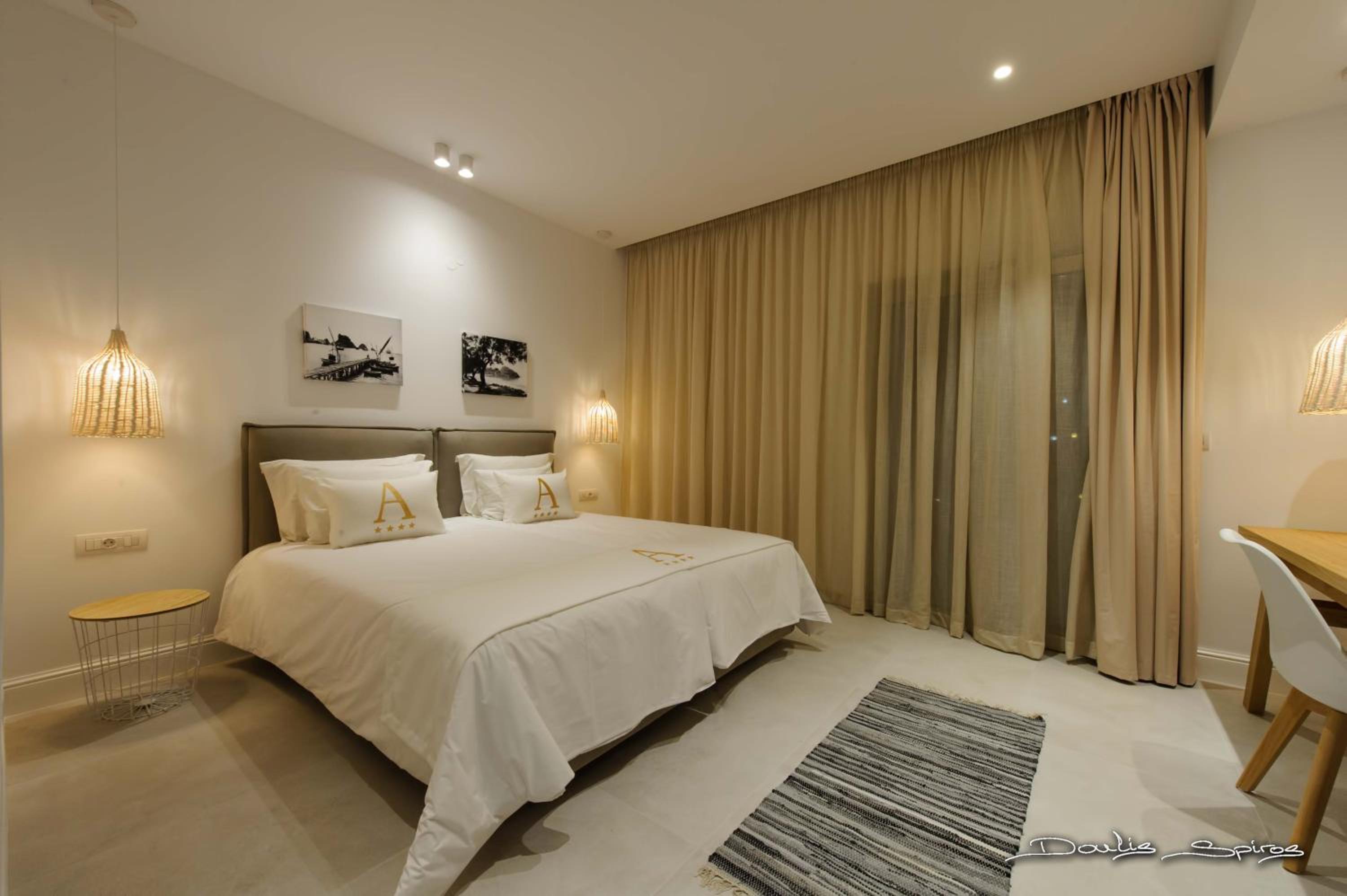 Double or Twin Room photo 2