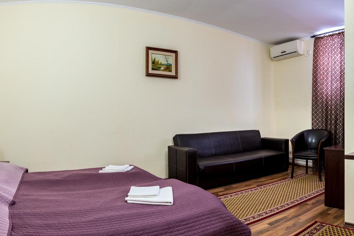 Triple Room - Photo 1