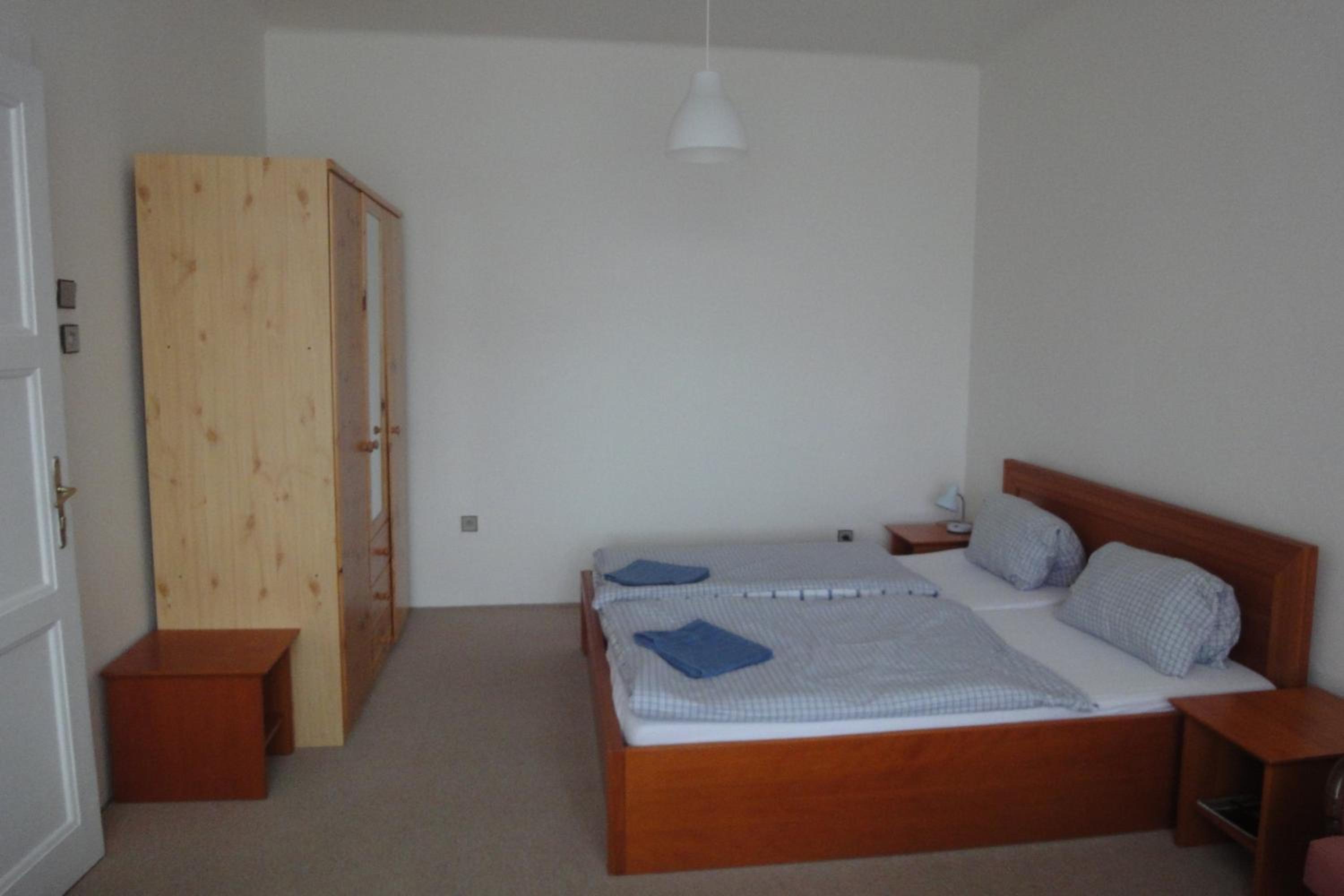 One-Bedroom Apartment photo 2