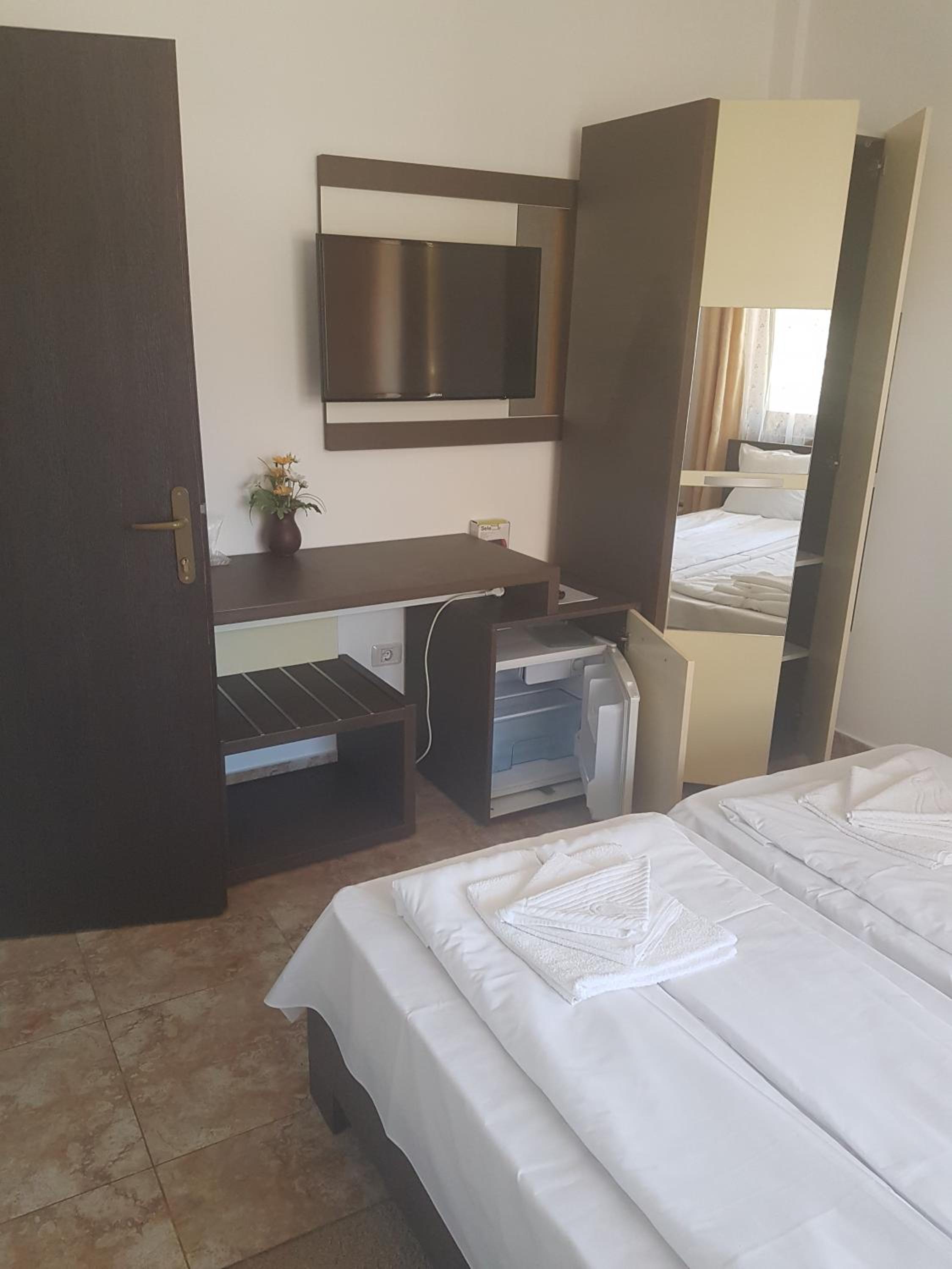 Two-Bedroom Suite - Photo 1