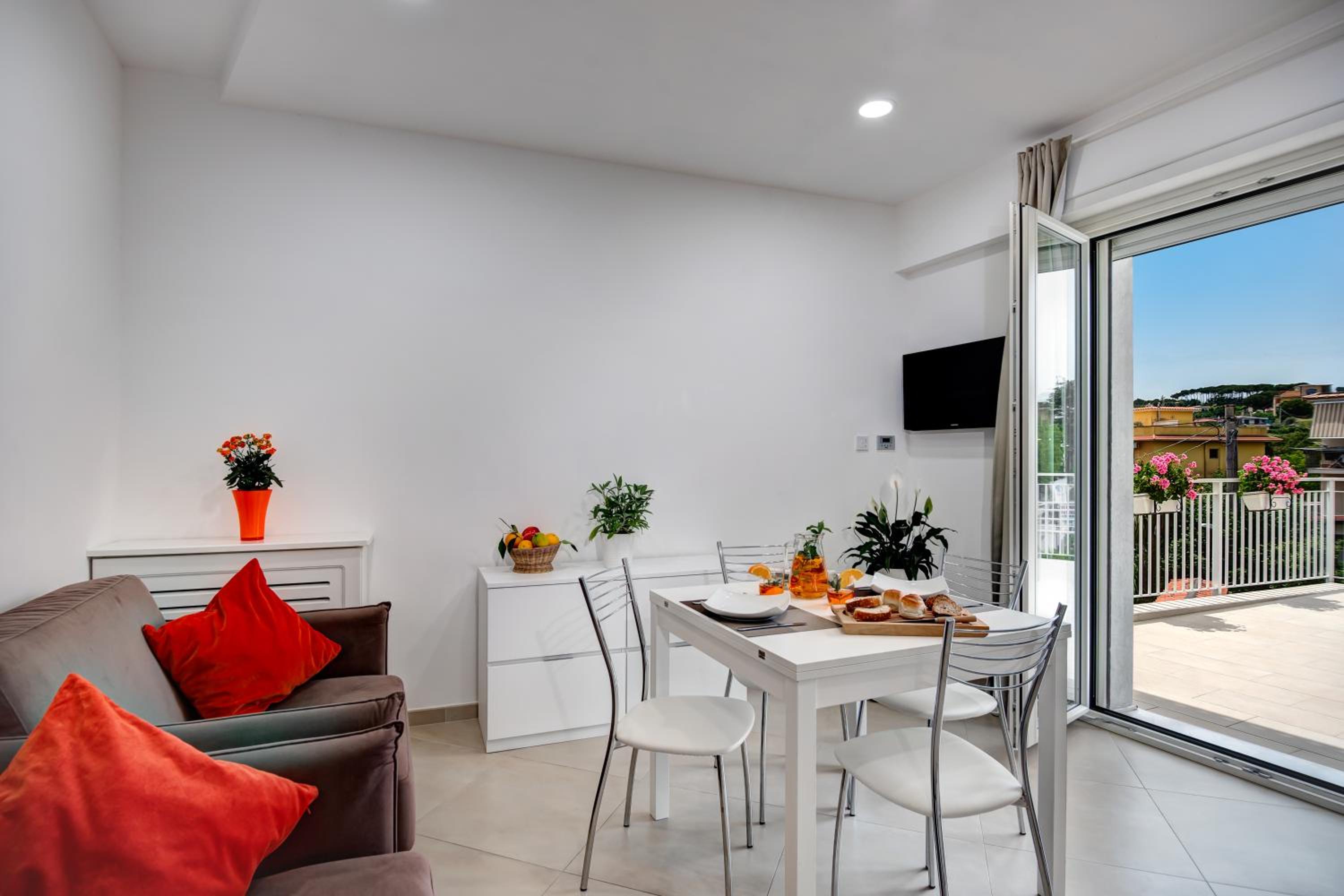 One-Bedroom House with Terrace photo 2