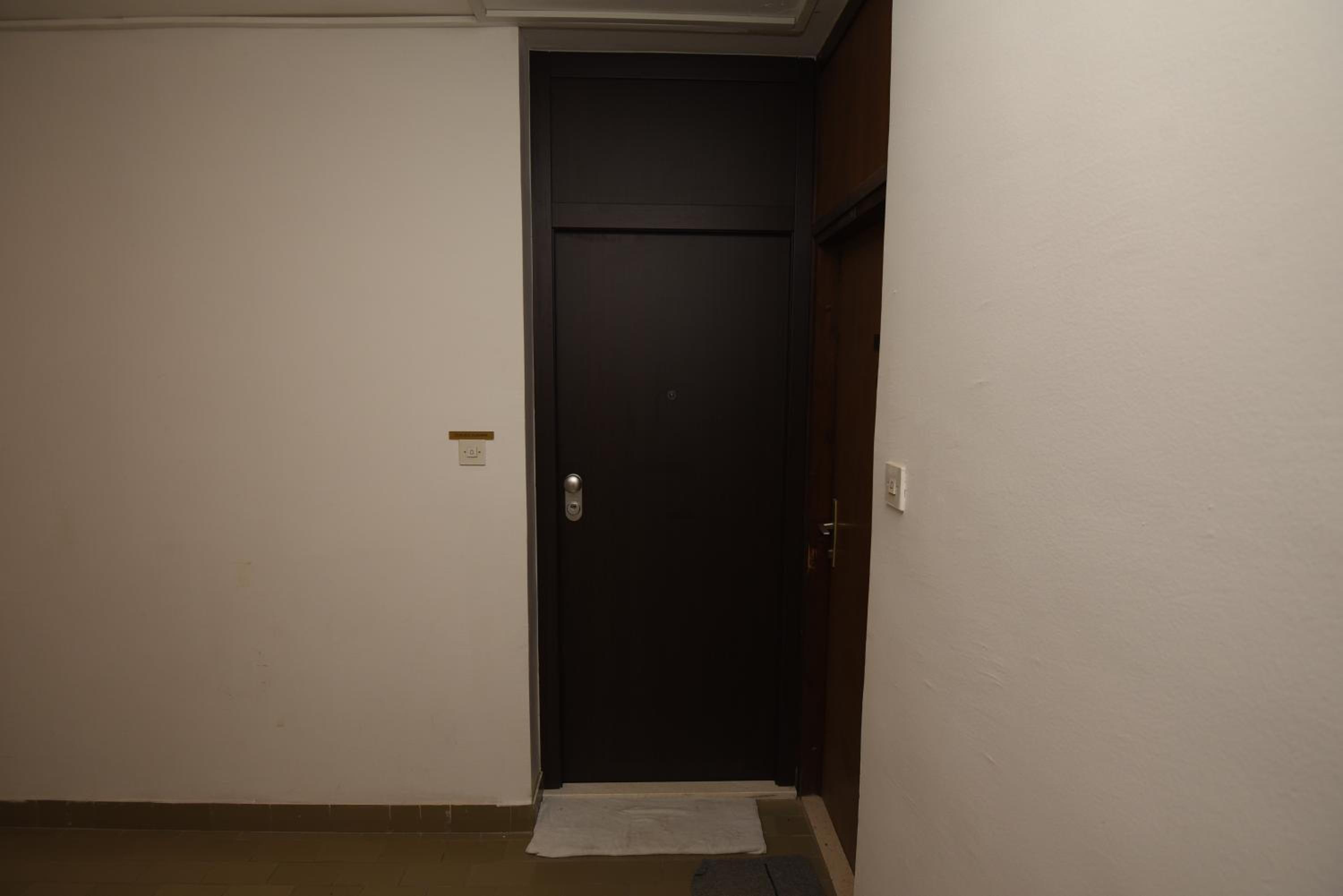 Apartment with Balcony - Photo 15