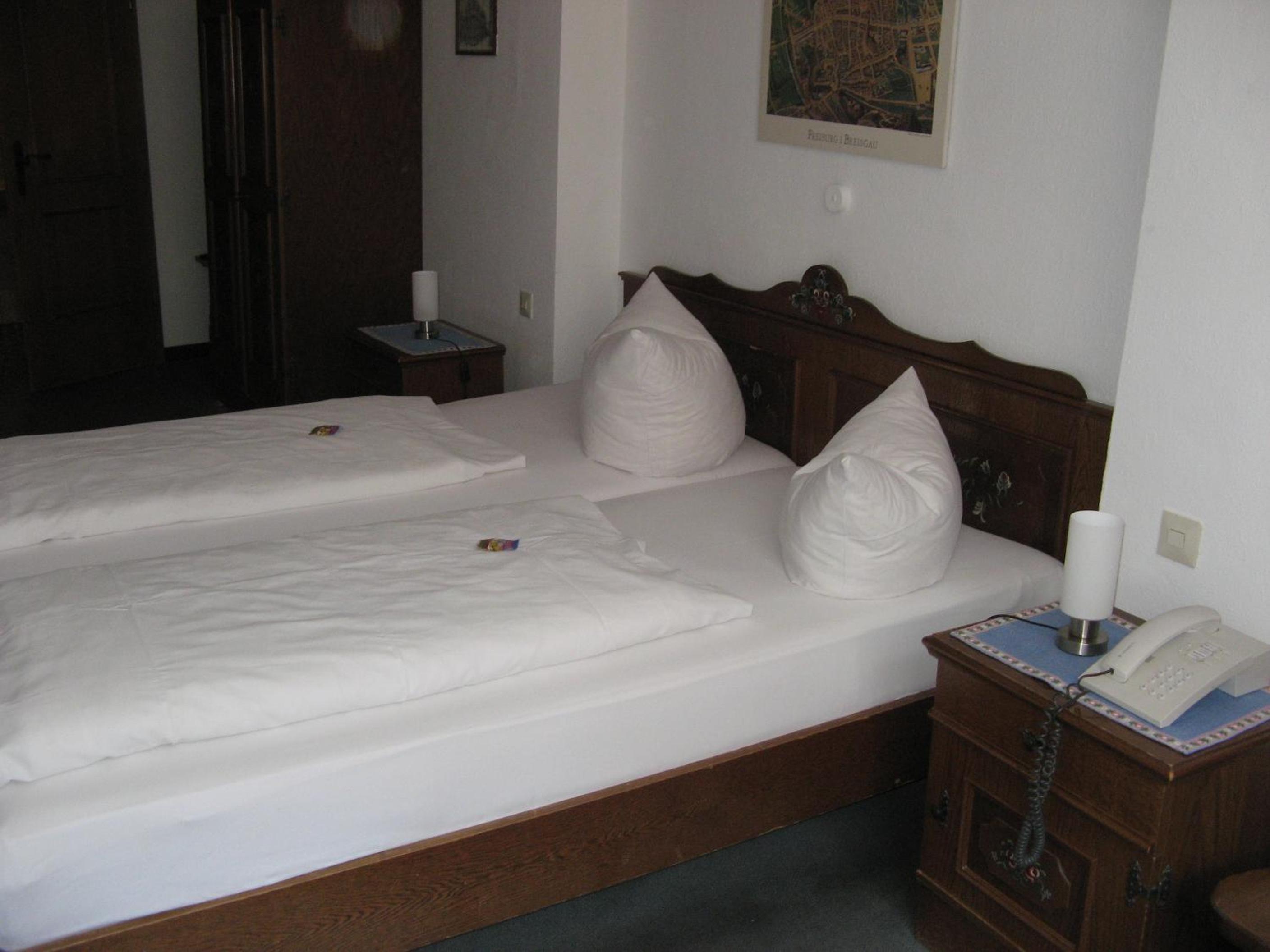 Double Room with Private Bathroom photo 3
