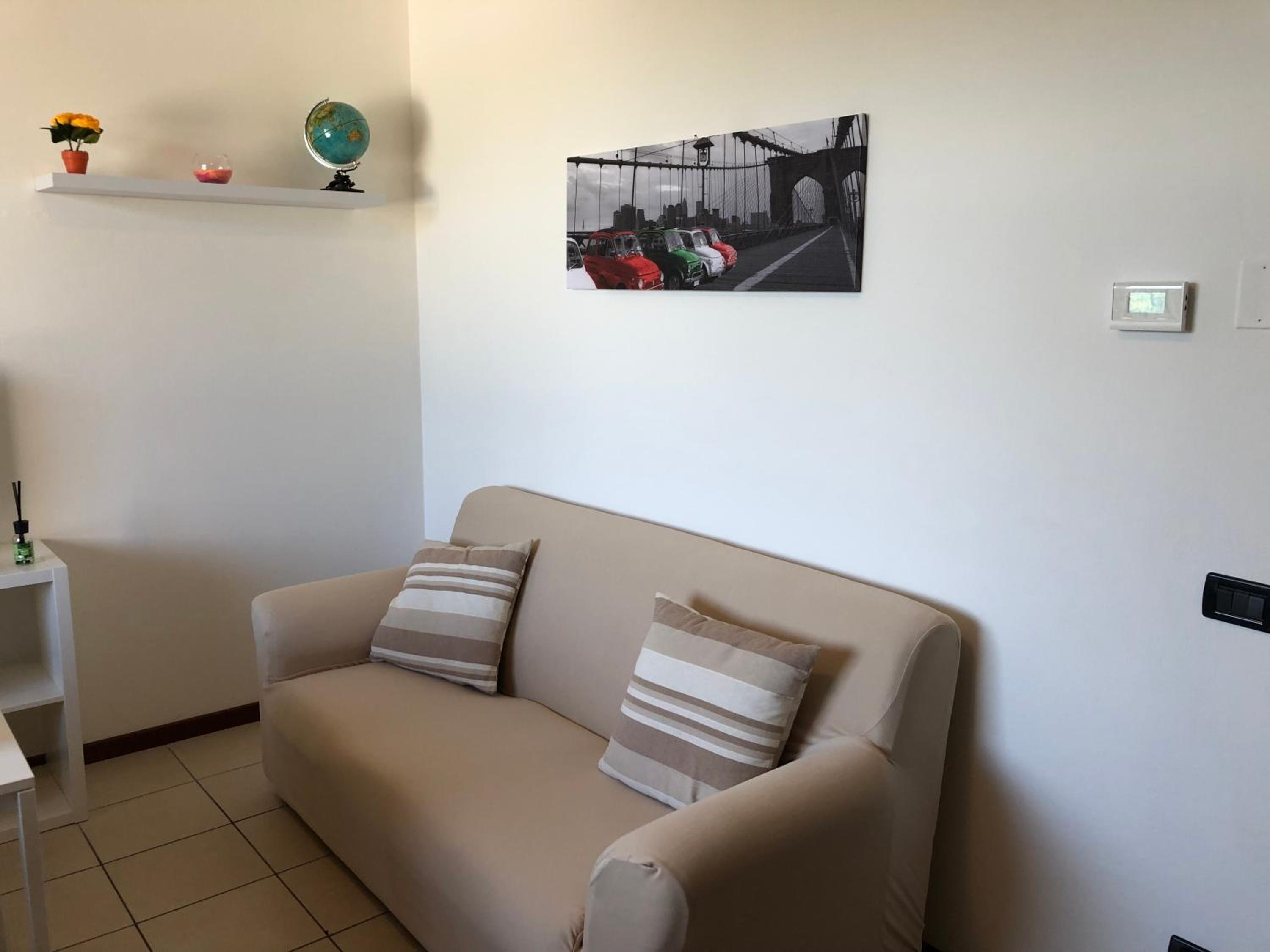 Apartment - Ground Floor photo 2