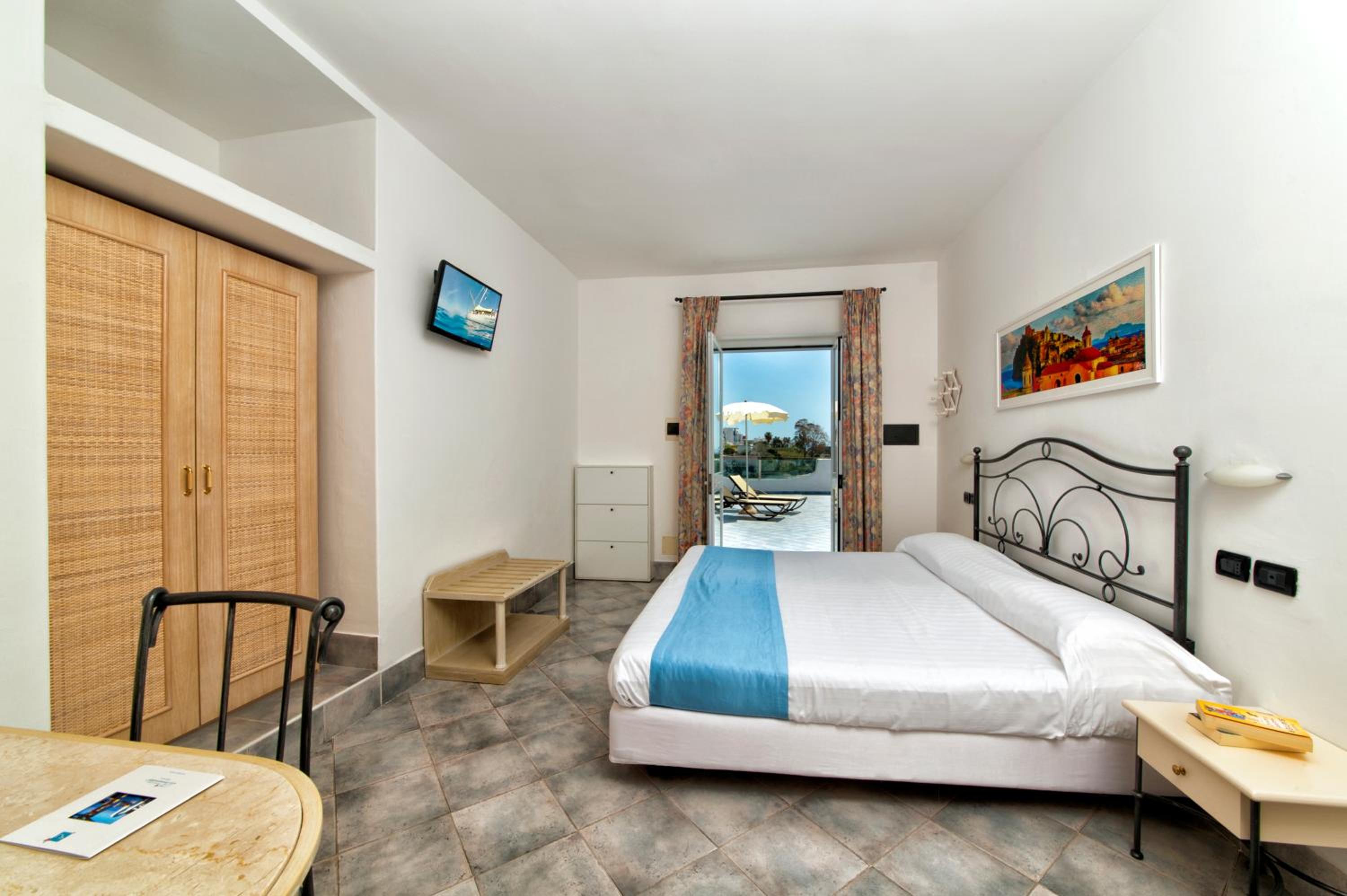 Panoramic Double Room with Sea View and Access to Thermal Park, photo 6