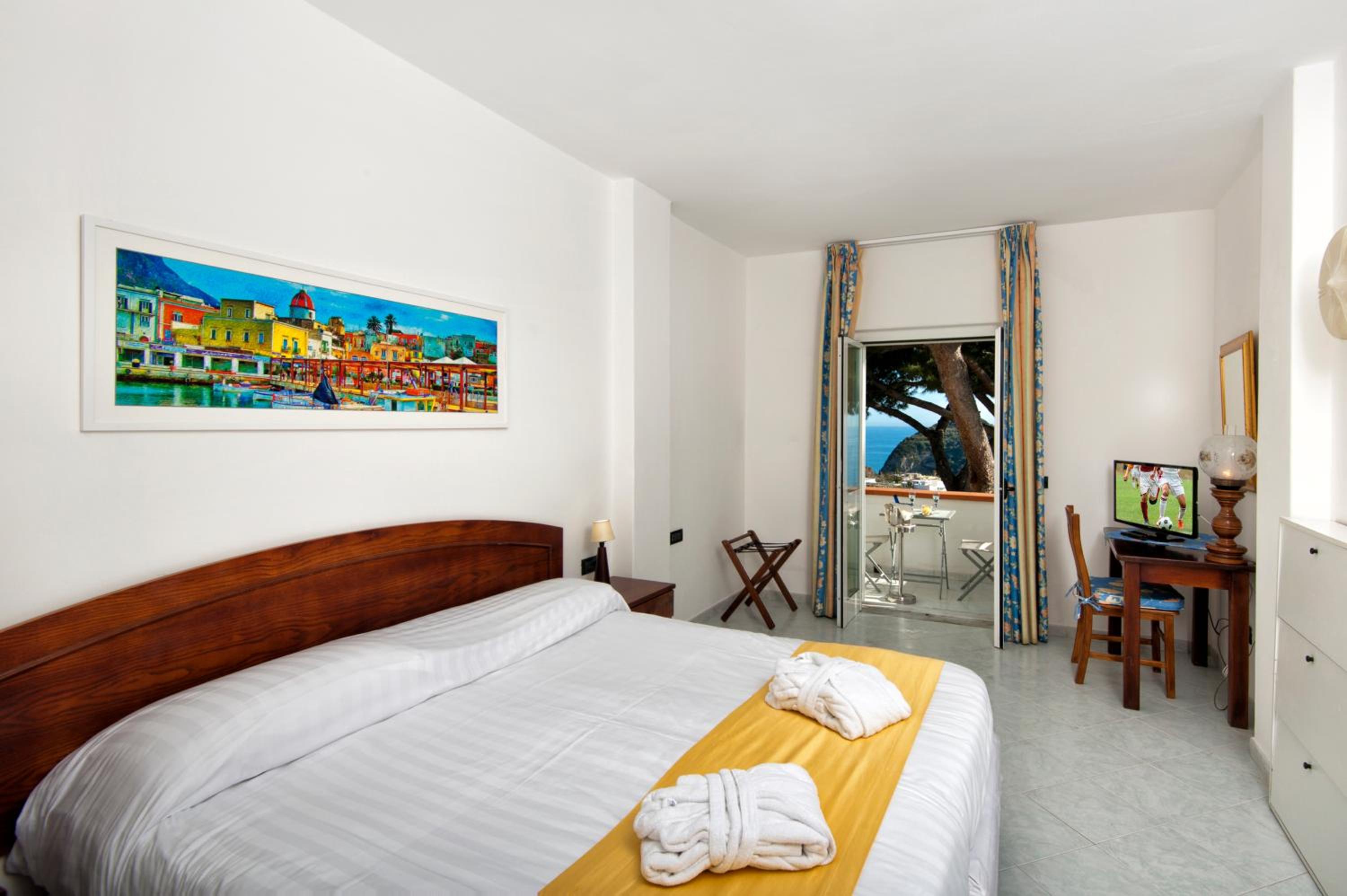 Panoramic Double Room with Sea View and Access to Thermal Park photo 2