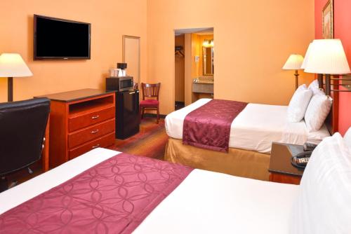 Double Room with Two Double Beds - Non-Smoking photo 3