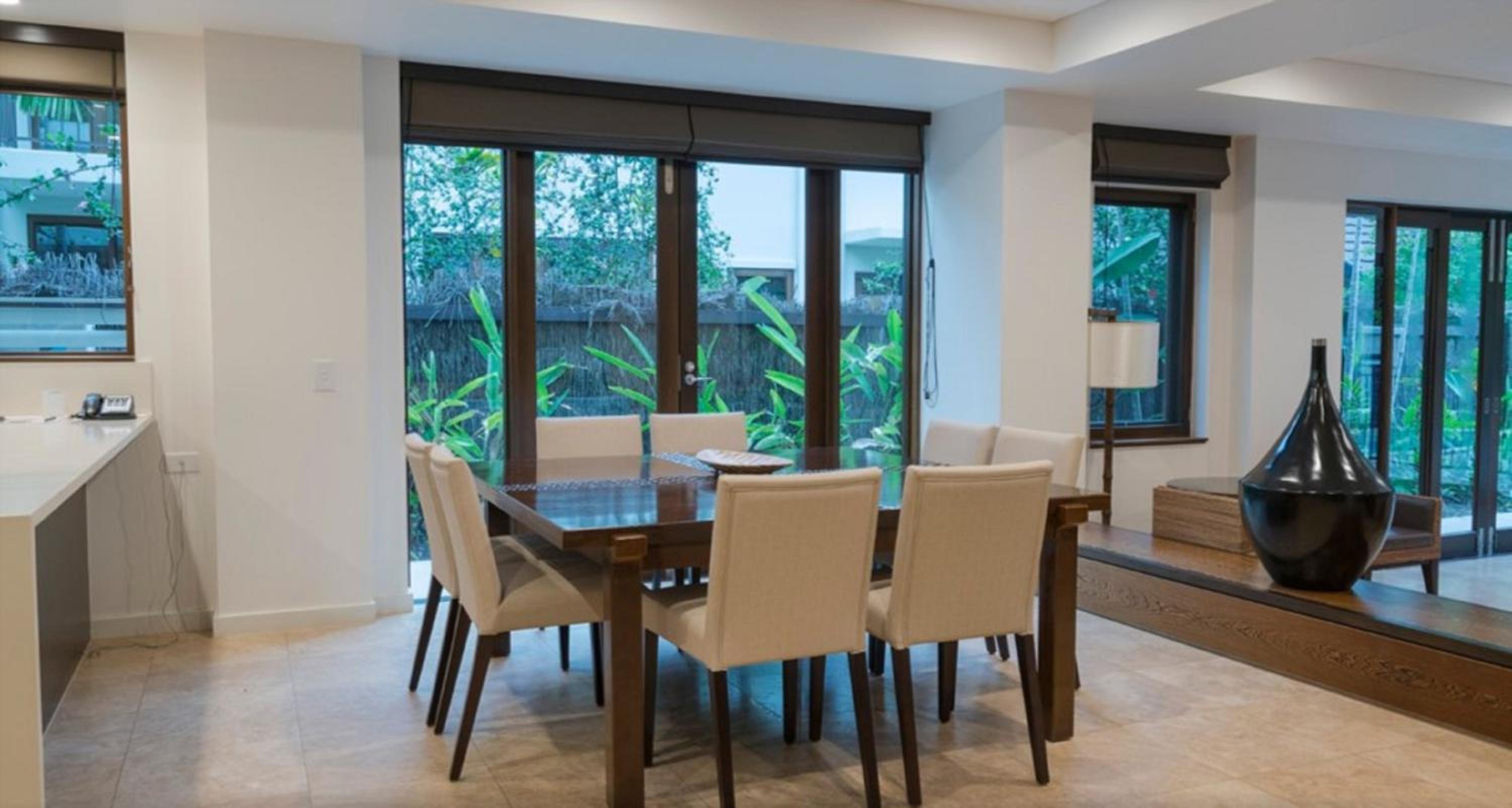 Three-Bedroom Beach Front Villa photo 2