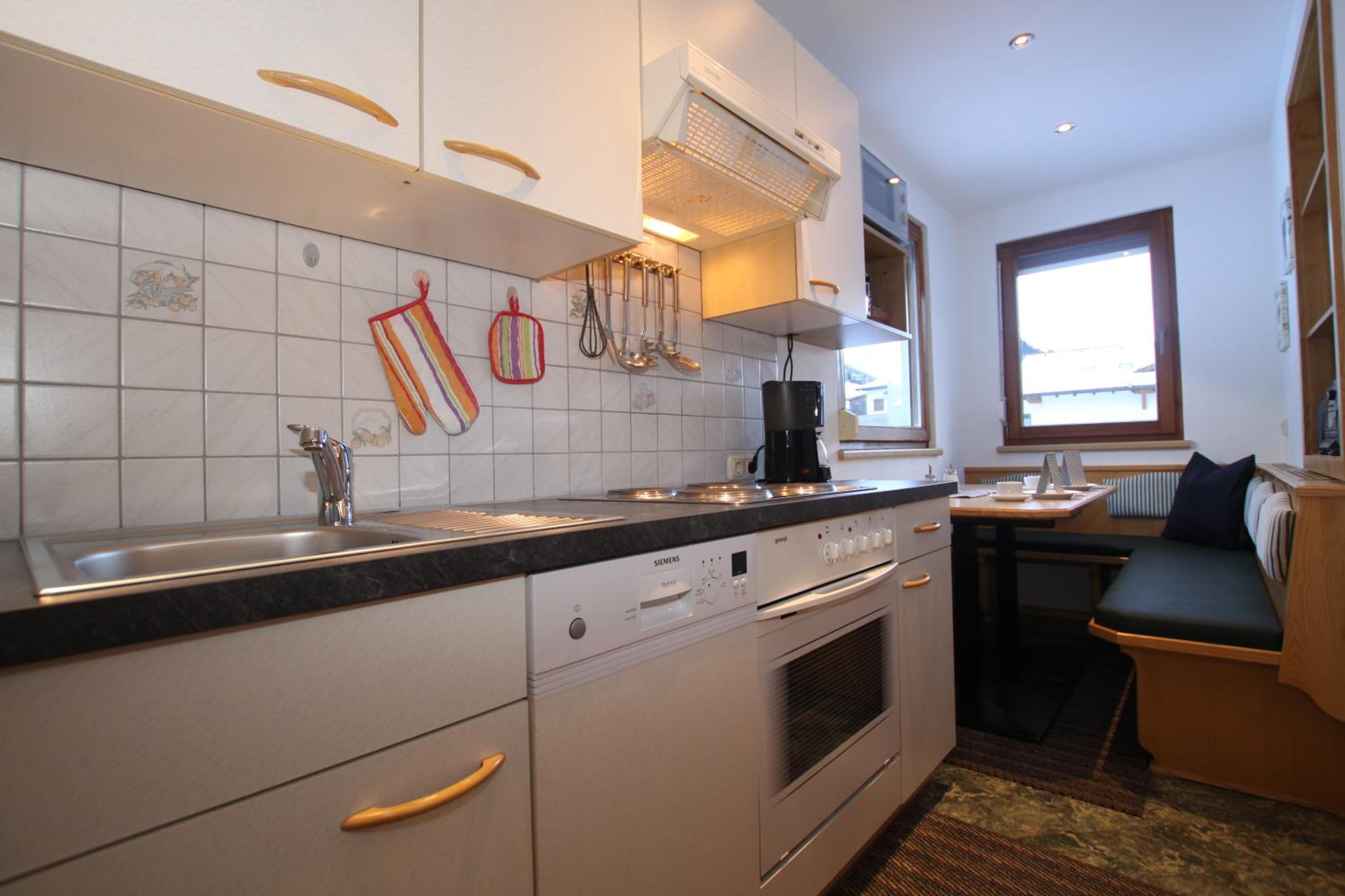 Two-Bedroom Apartment (4 Adults) photo 3