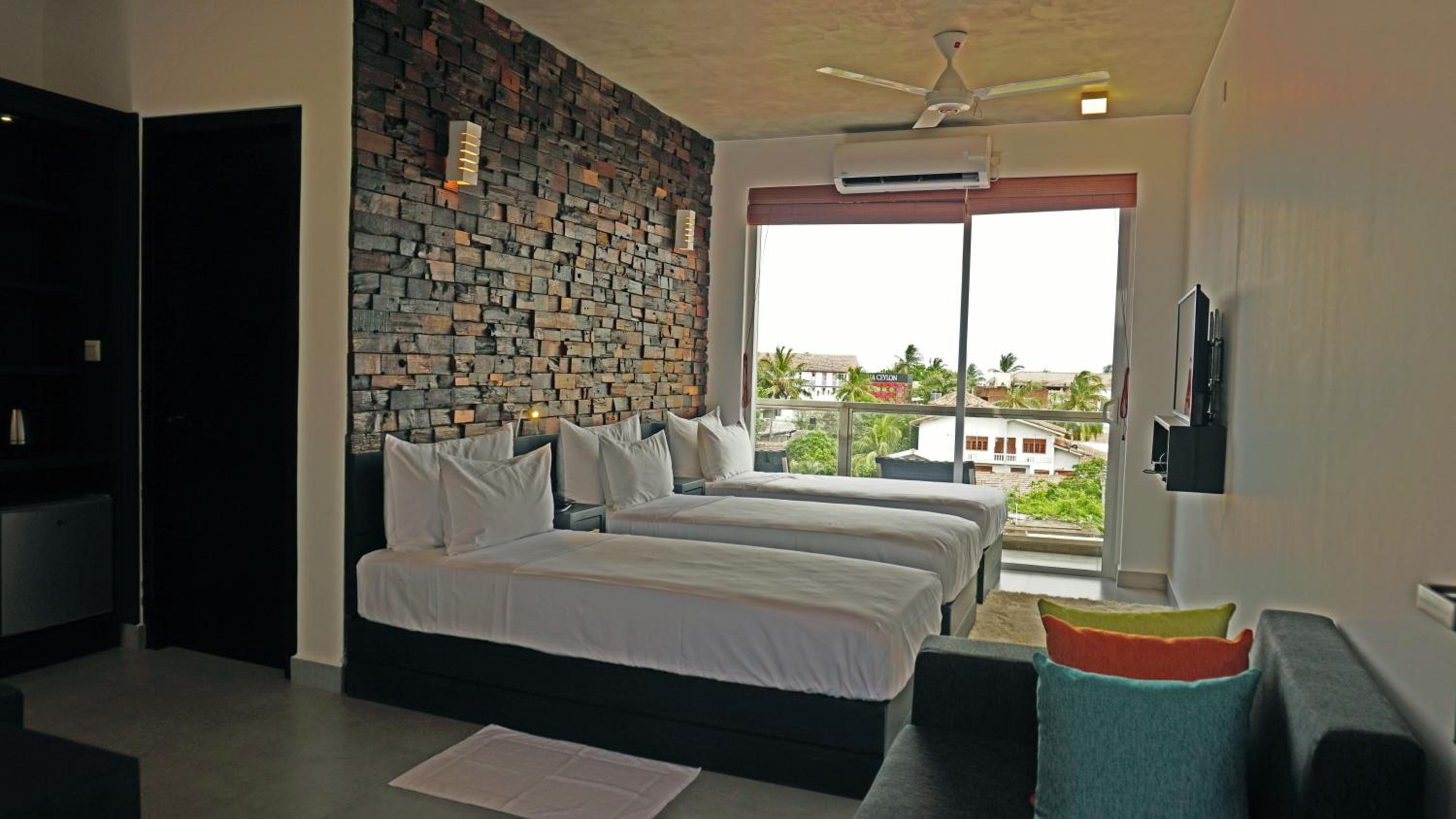 Deluxe Triple Room with Balcony - 10% off on Spa Treatments