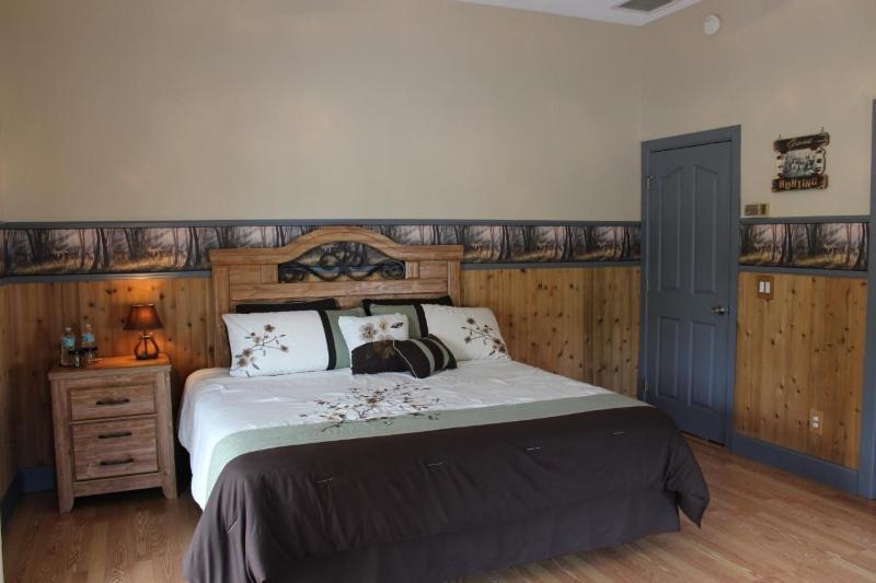 Deluxe Double Room with Balcony photo 2