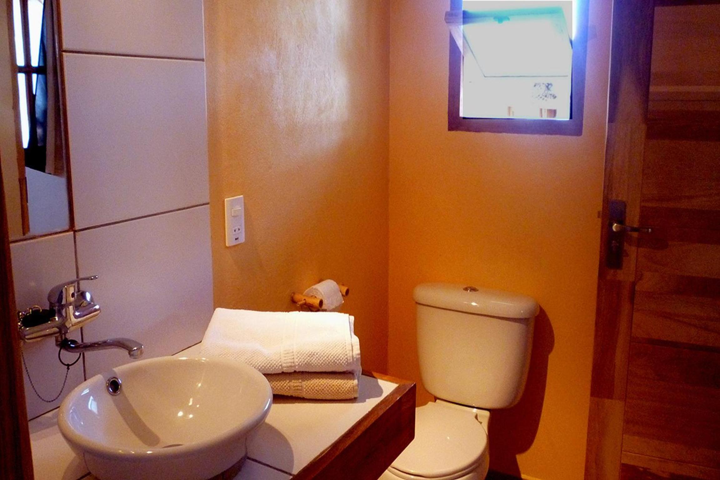 Standard Queen Room photo 3