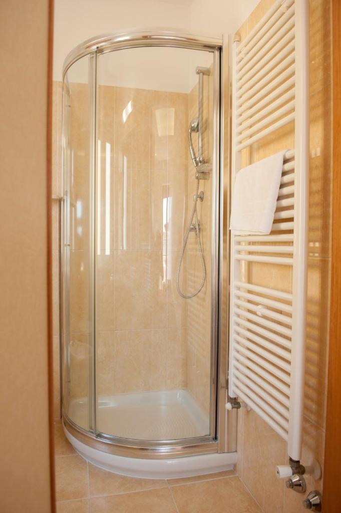 Superior Triple Room photo 3