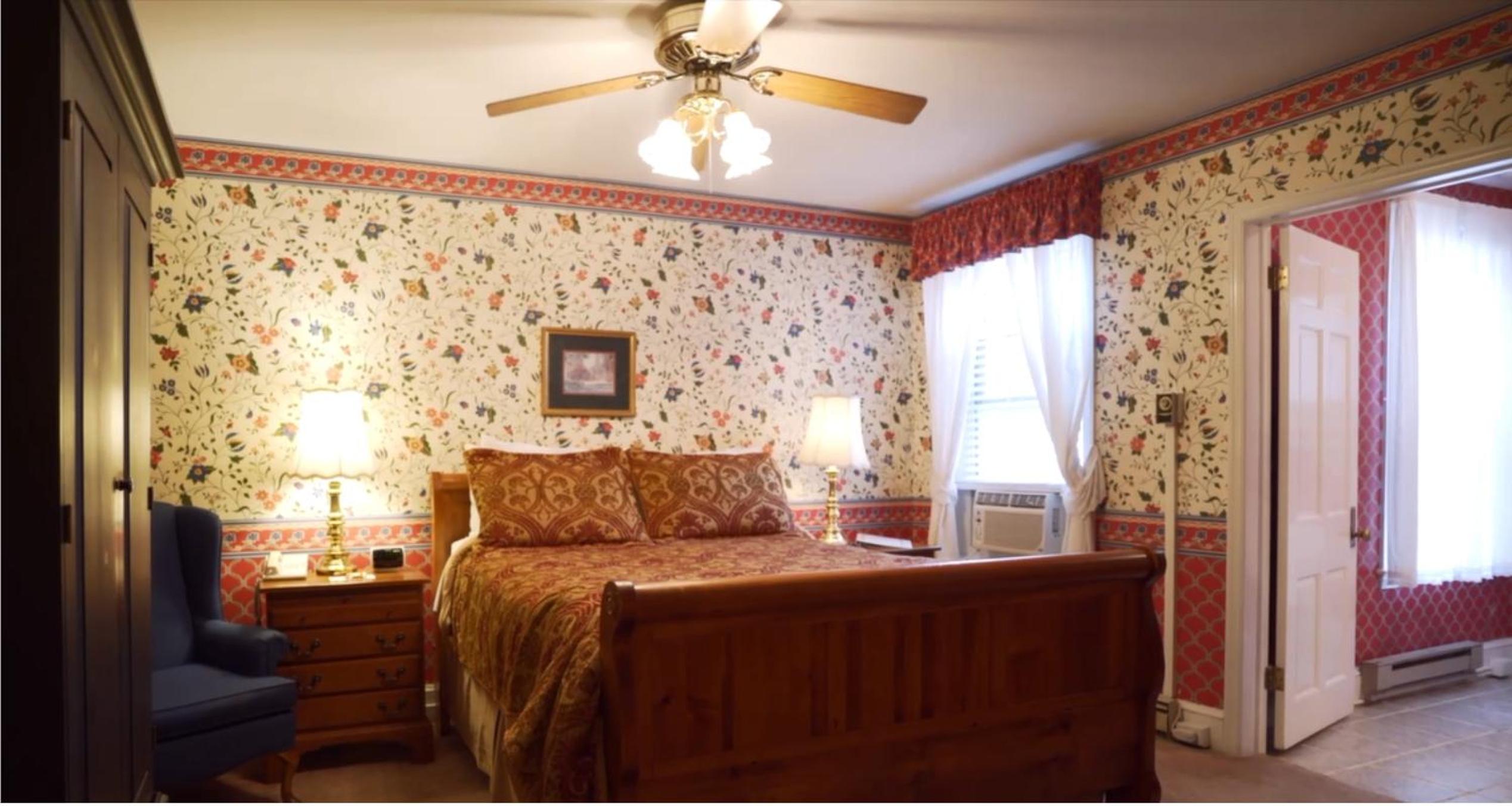 Deluxe Queen Room photo 3