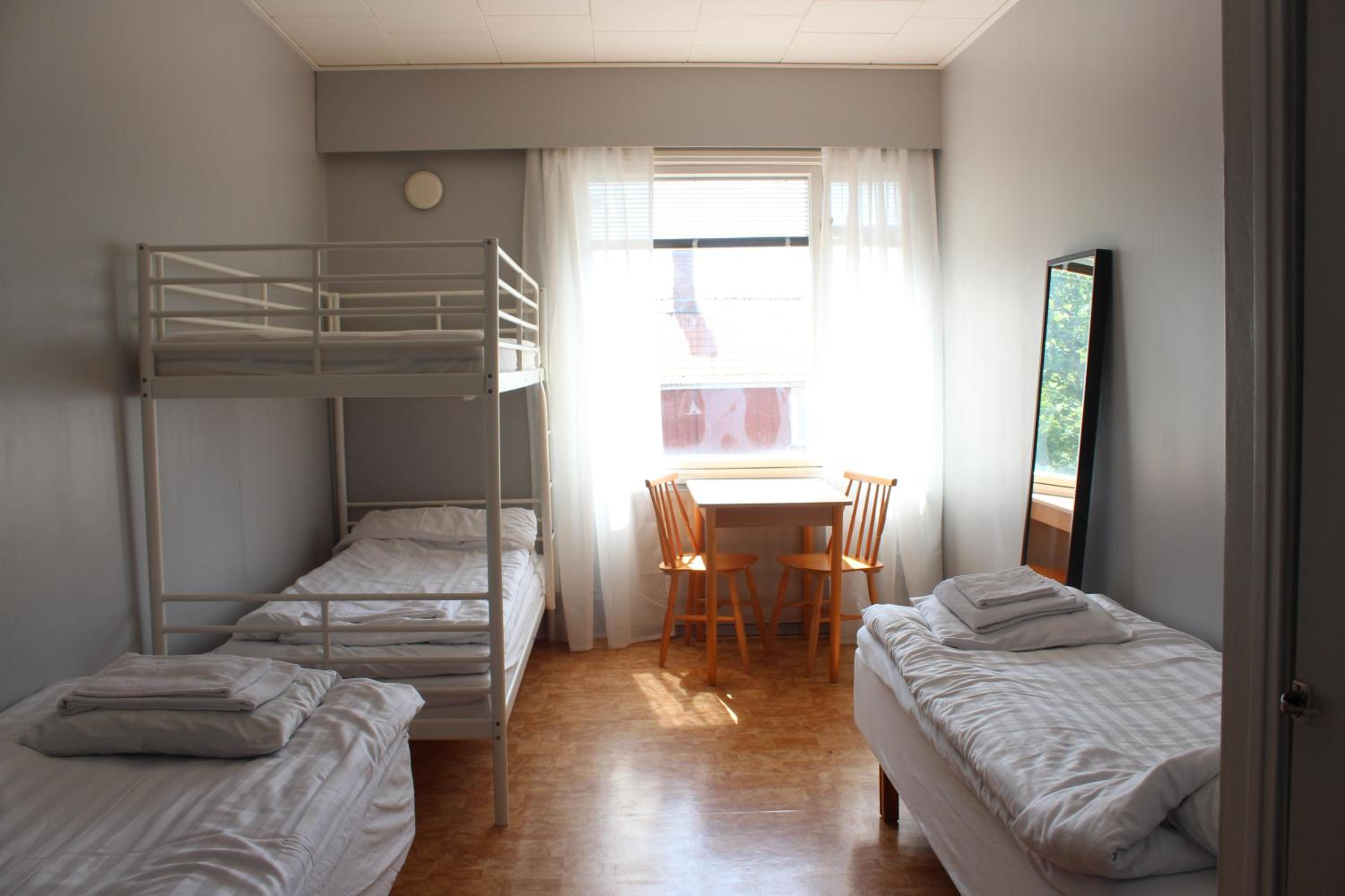 Quadruple Room with Shared Bathroom photo 3