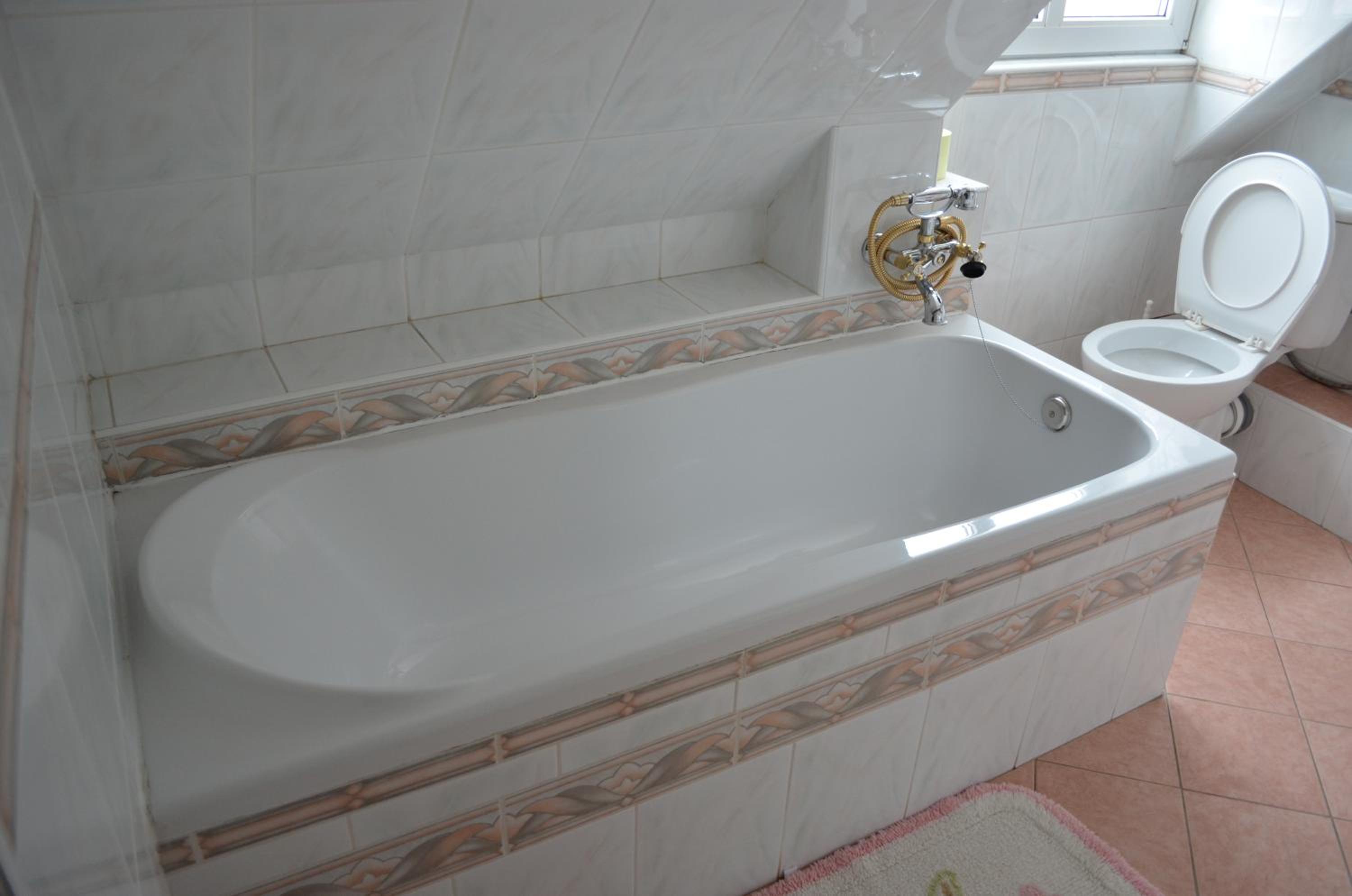 One-Bedroom Apartment (2 - 3 Adults) photo 1