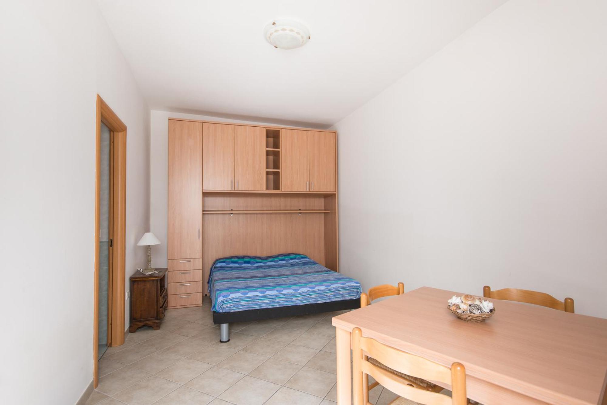 Studio Apartment photo 1