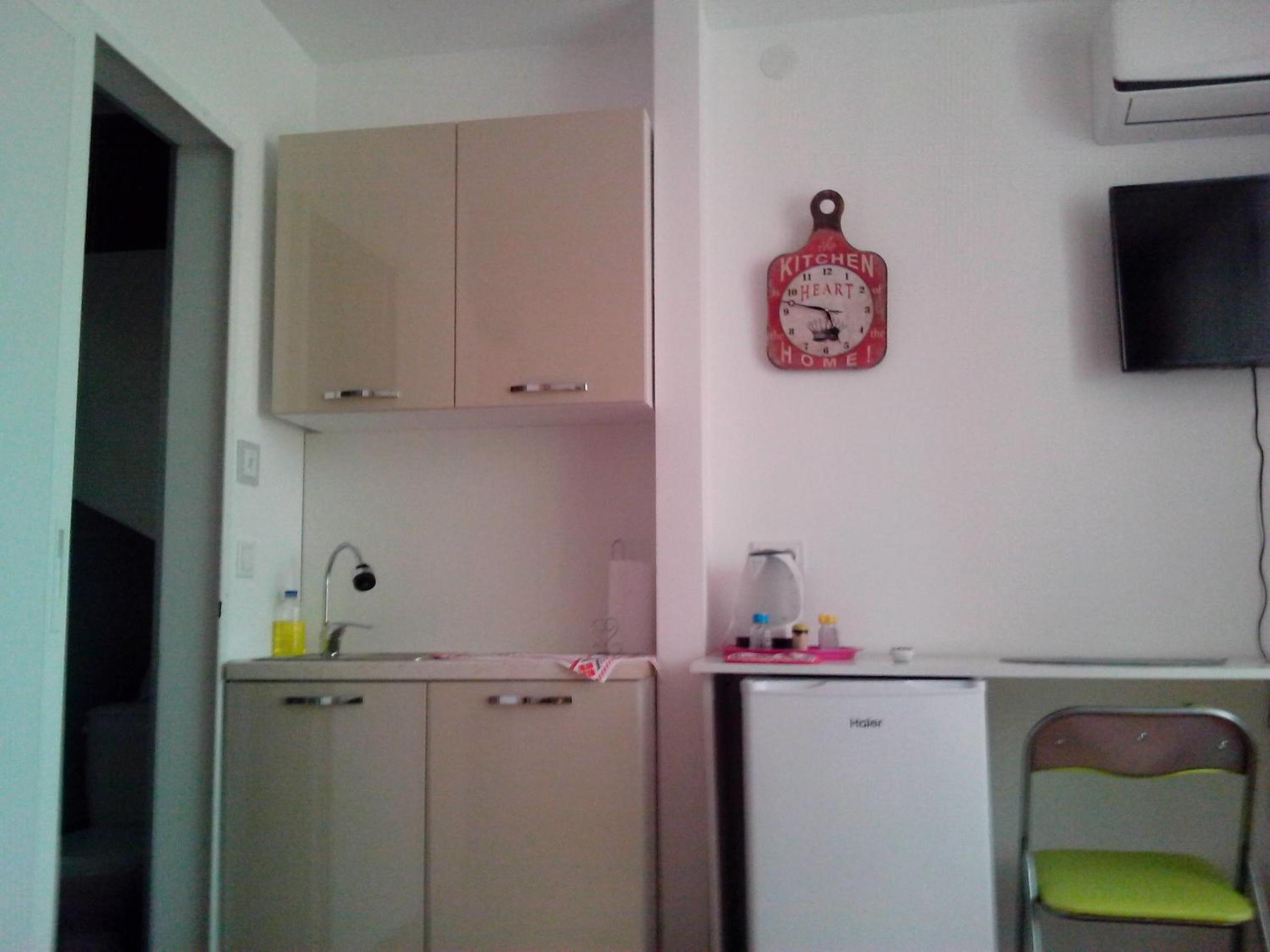 Studio Apartment photo 3