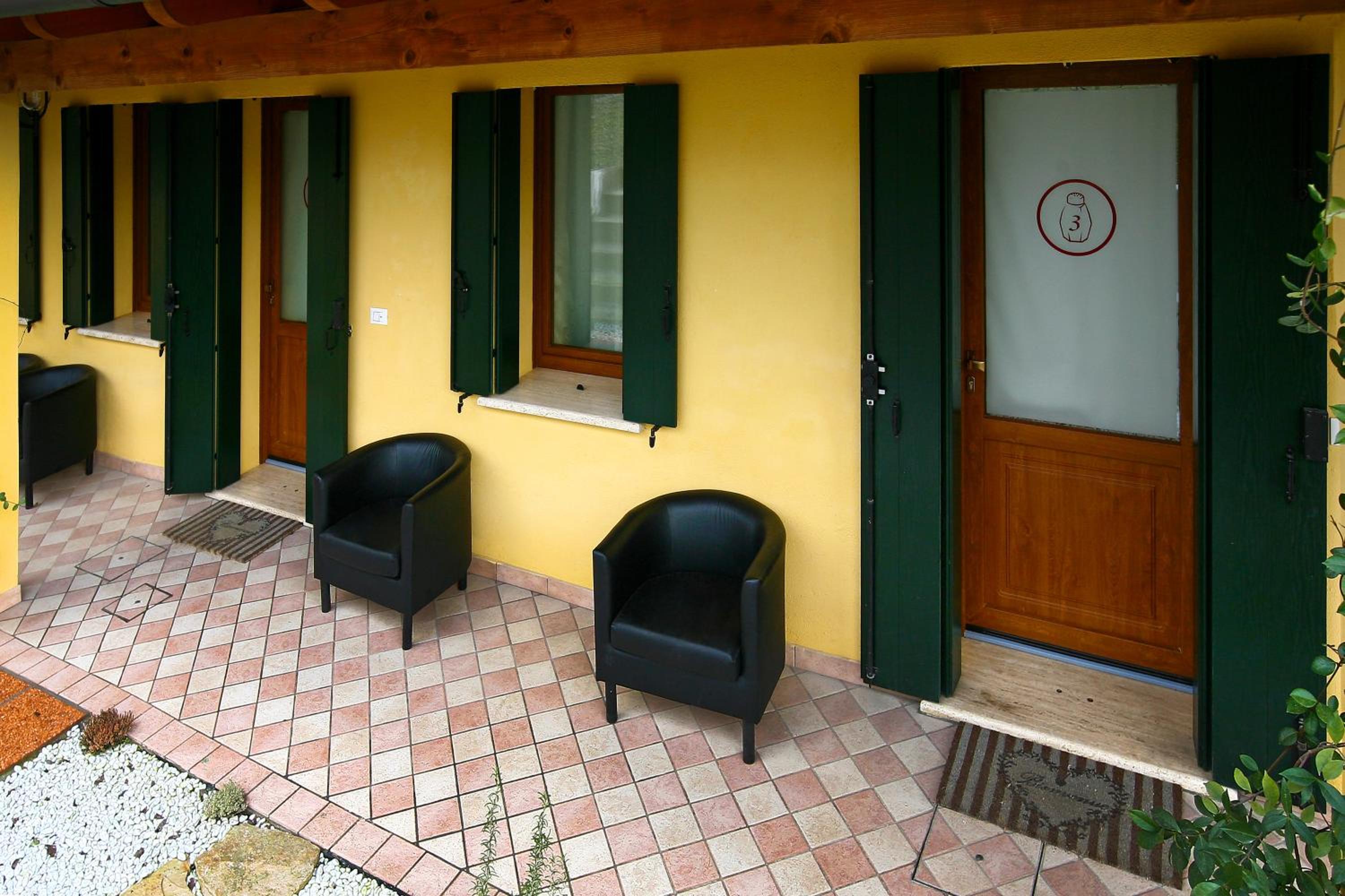 Double or Twin Room - Photo 7