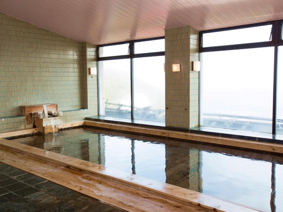 Japanese-Style Room With Shared Bathroom - Photo 2