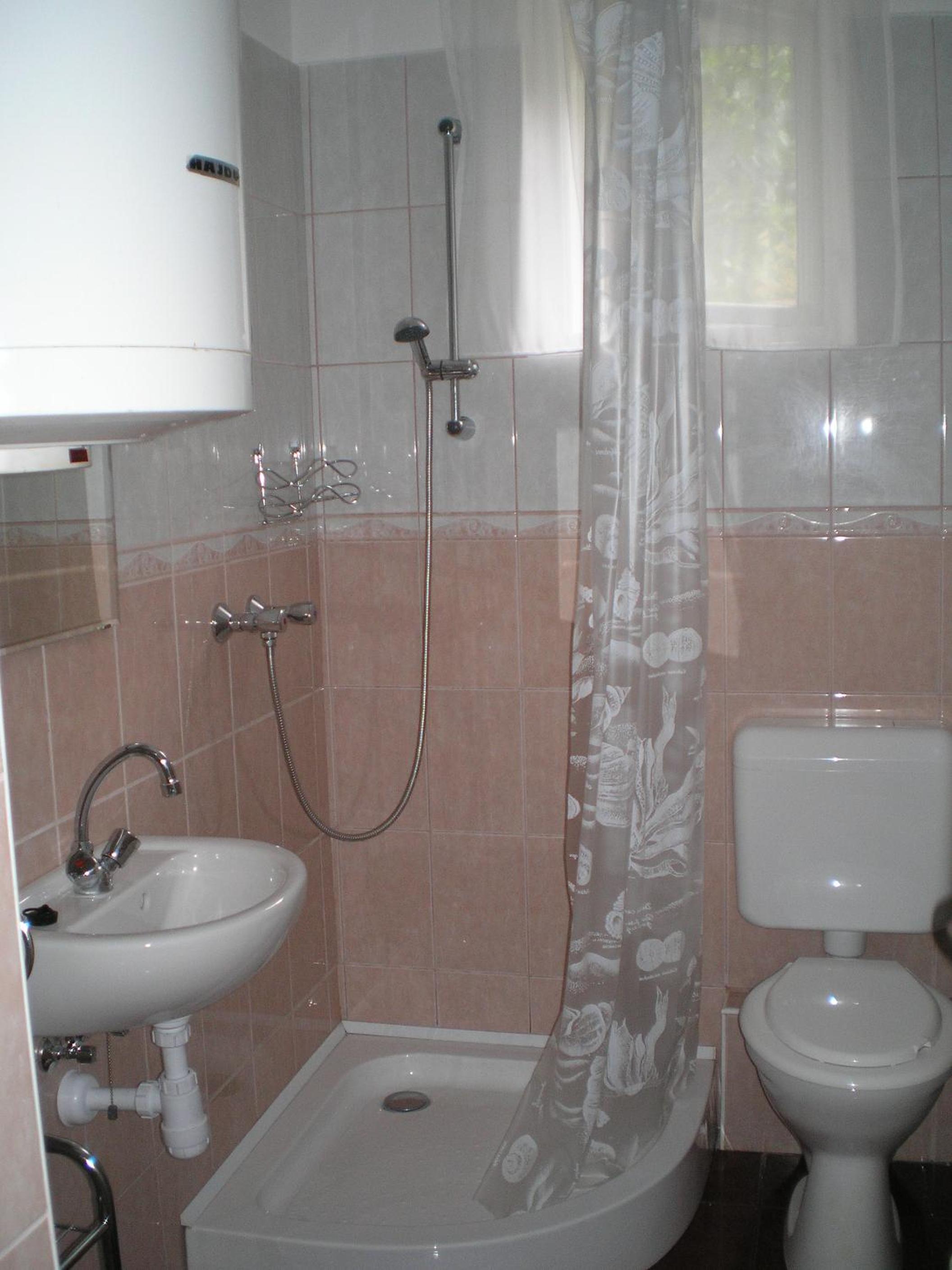 Apartment photo 3