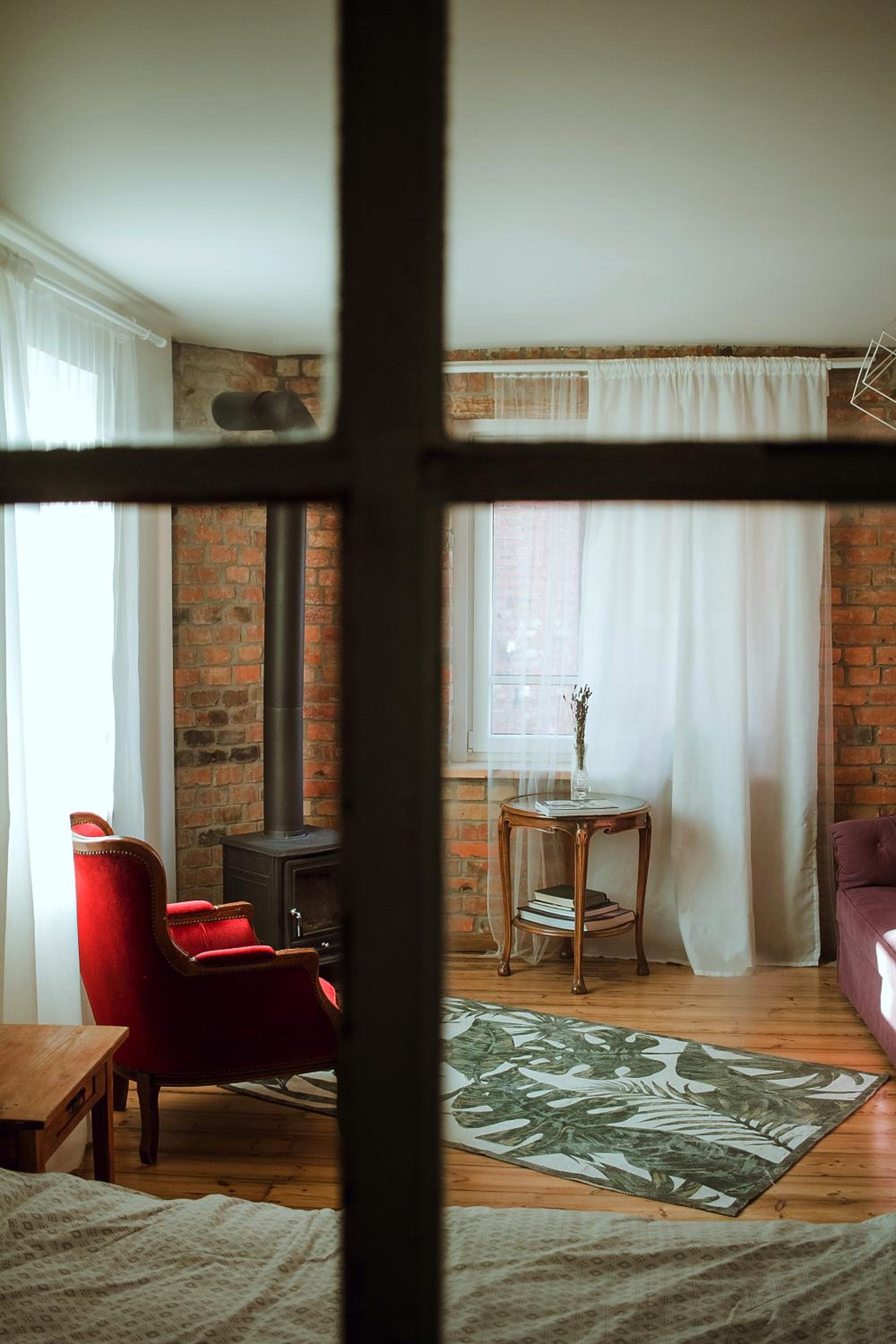 Studio Apartment - Photo 13
